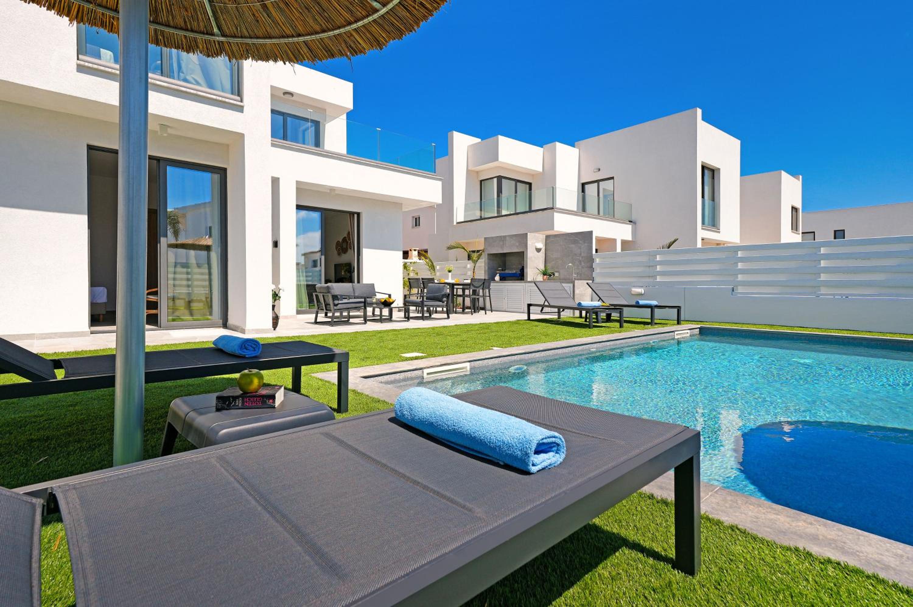 Villa Merope - 3Bed All En-suite