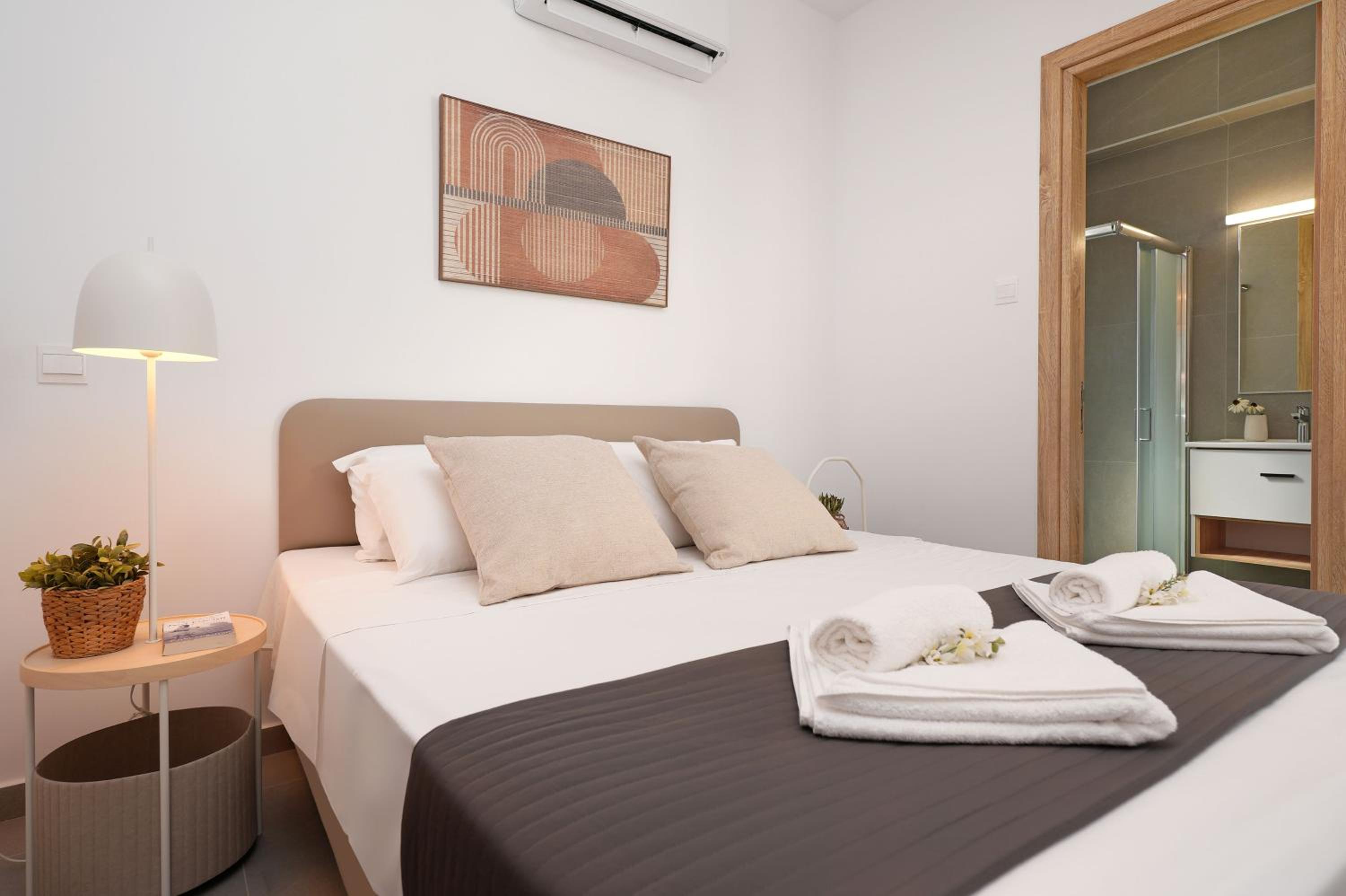 Villa Merope - 3Bed All En-suite