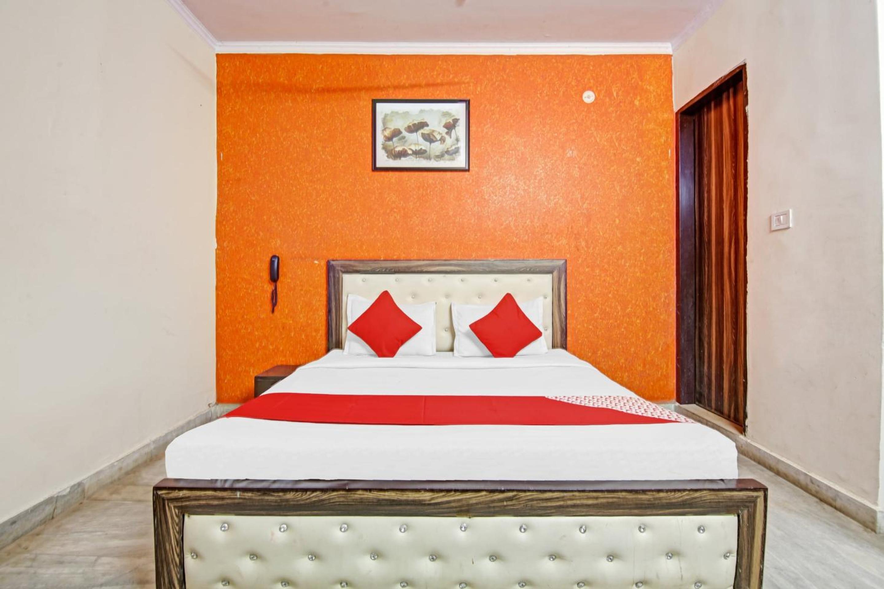 Hotel O Aakash view