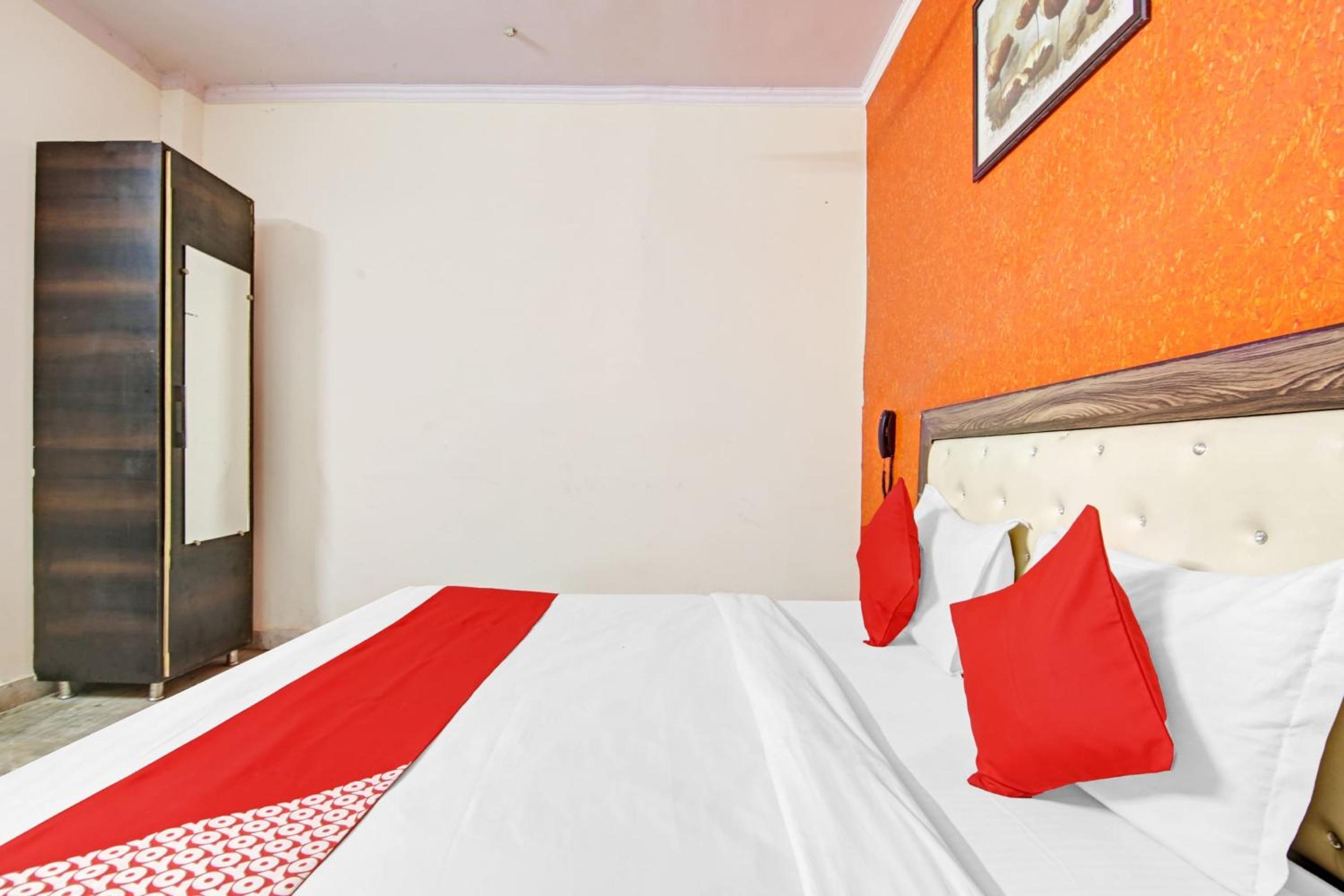 Hotel O Aakash view