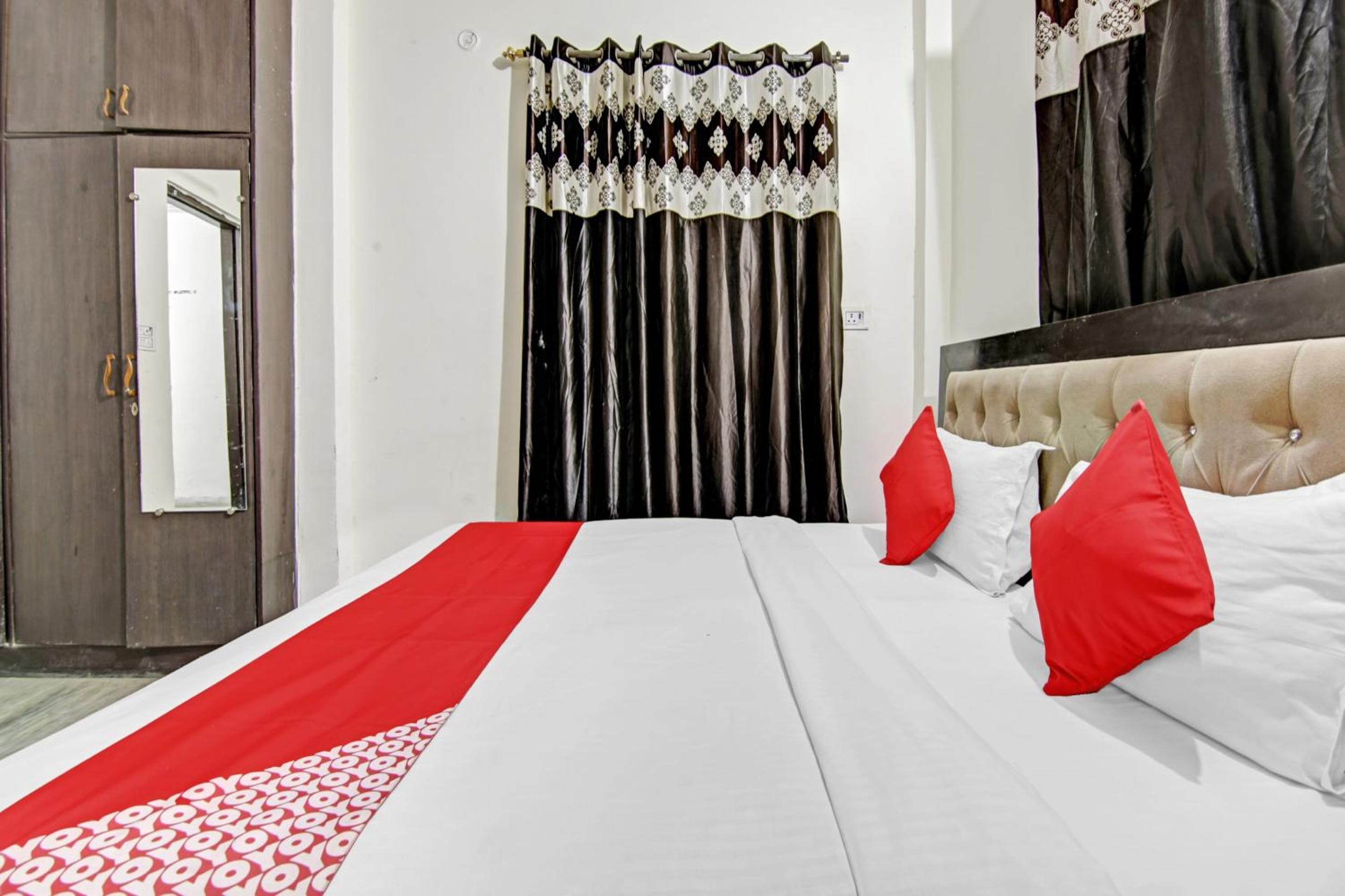 Hotel O Aakash view