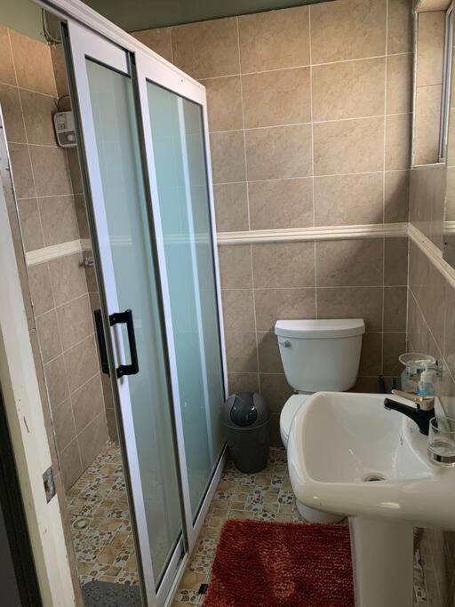 The Cozy Haven- 2 Bedroom Apartment near Spintex view 2