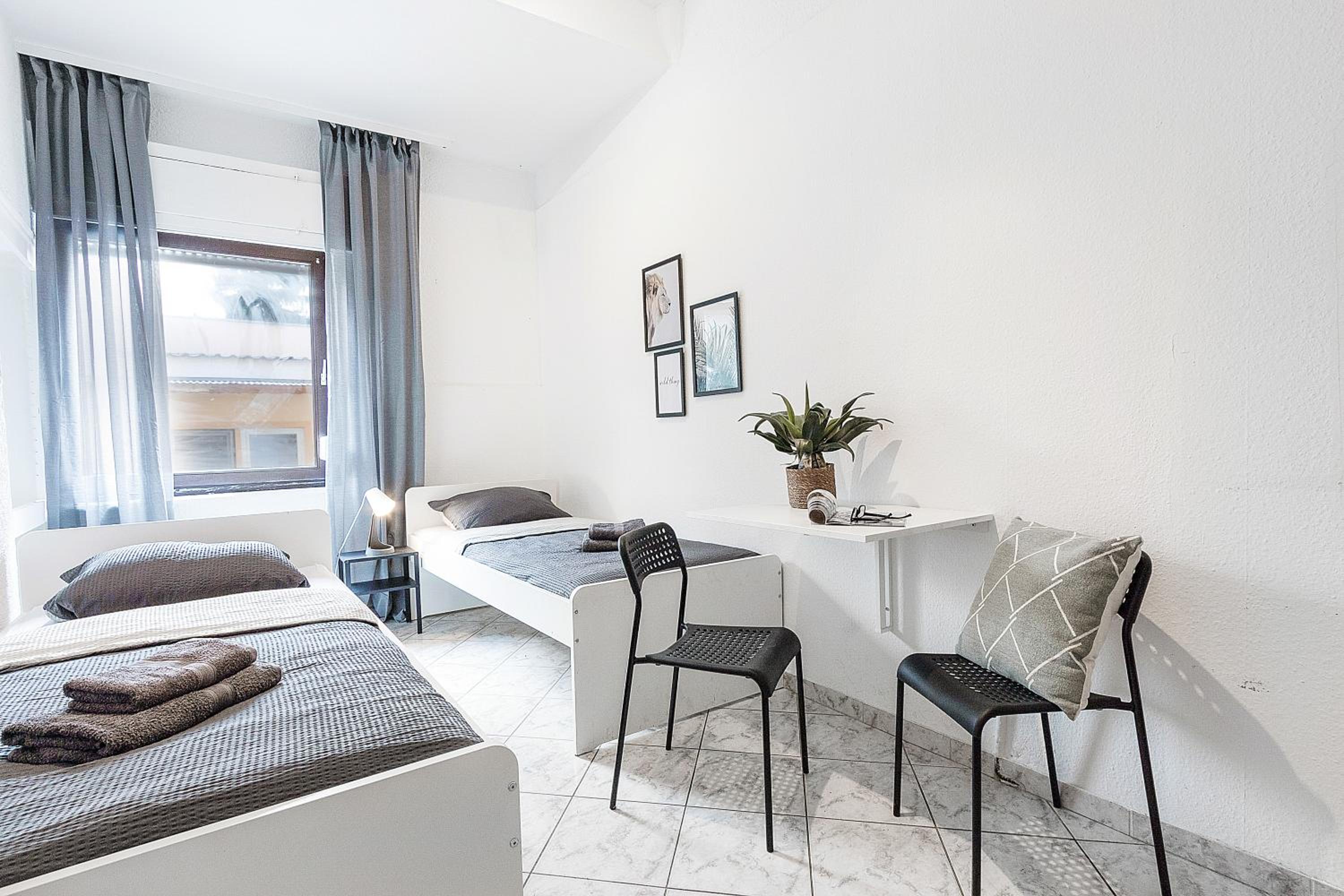 Chic 4 Room Apartment in Mannheim