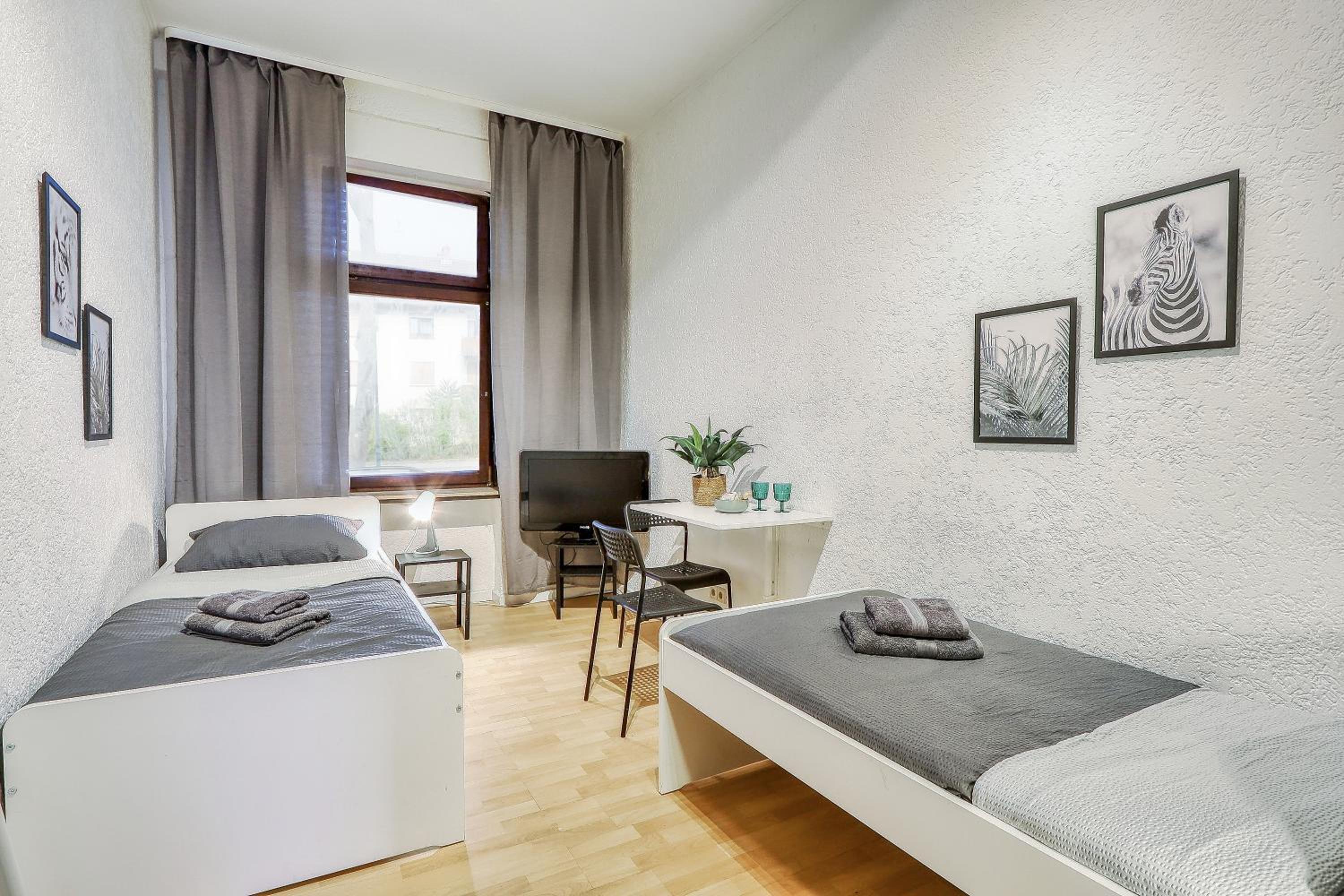 Chic 4 Room Apartment in Mannheim