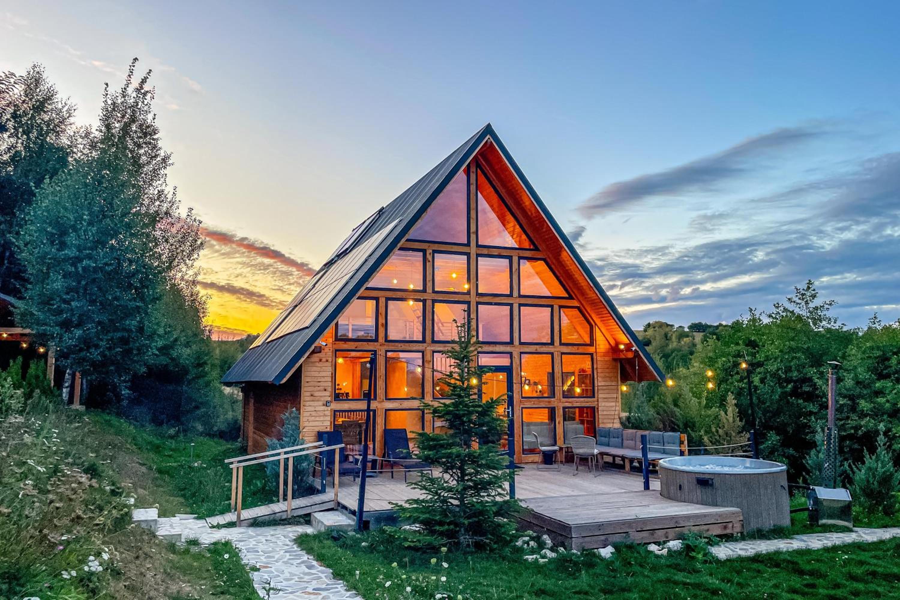 Cabana Timbernest & Hot Tubs