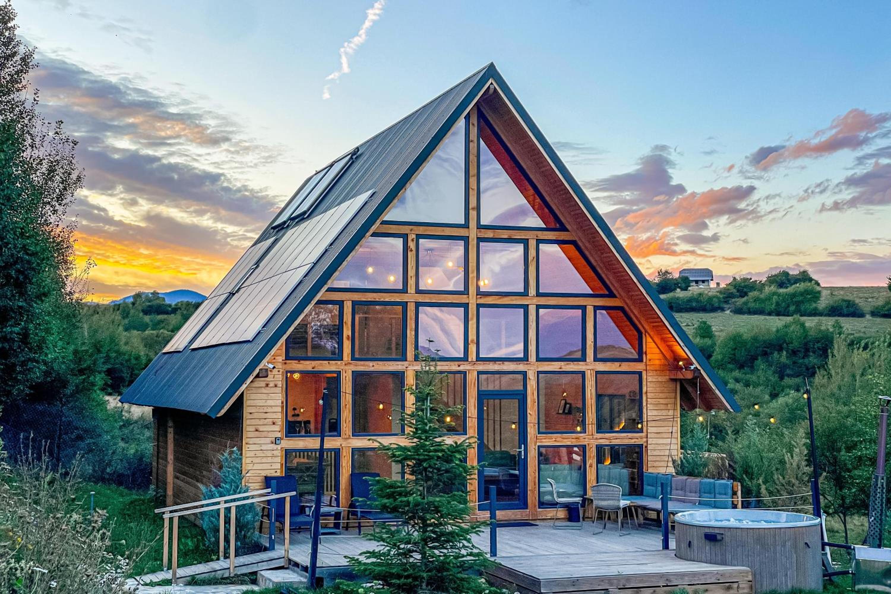 Cabana Timbernest & Hot Tubs