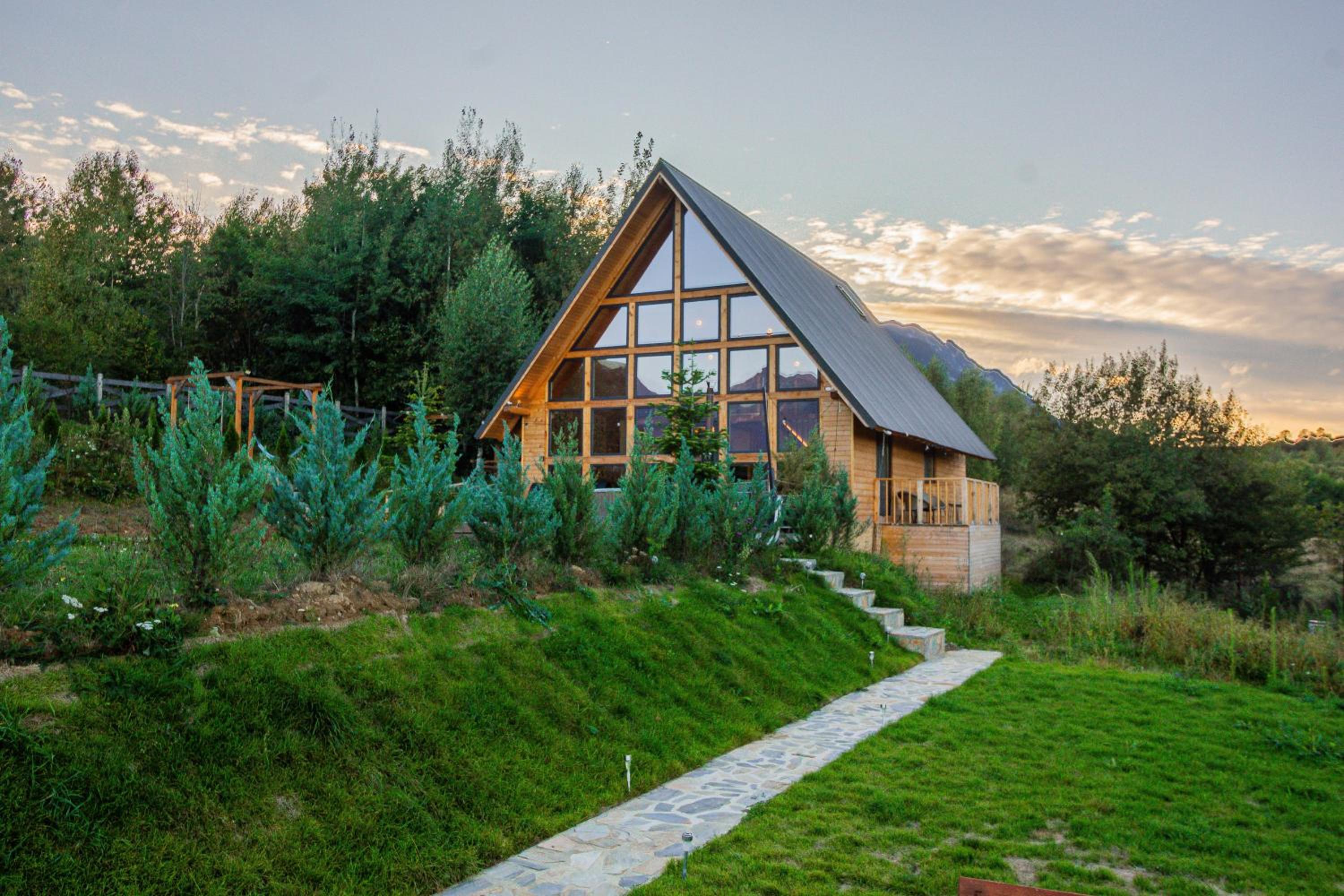Cabana Timbernest & Hot Tubs
