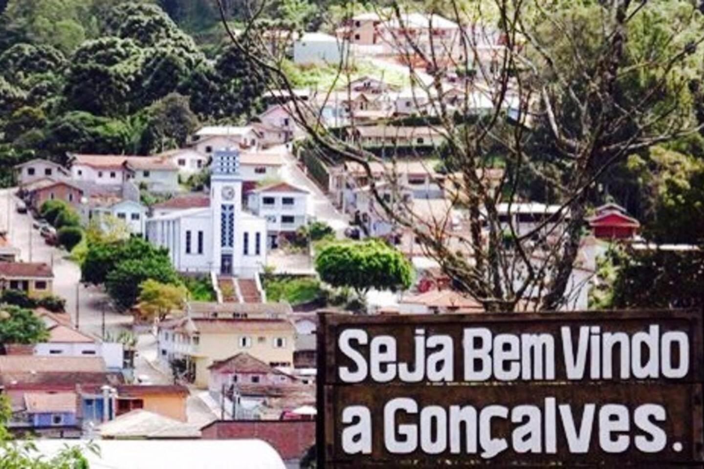 OLoft com banheiras externas