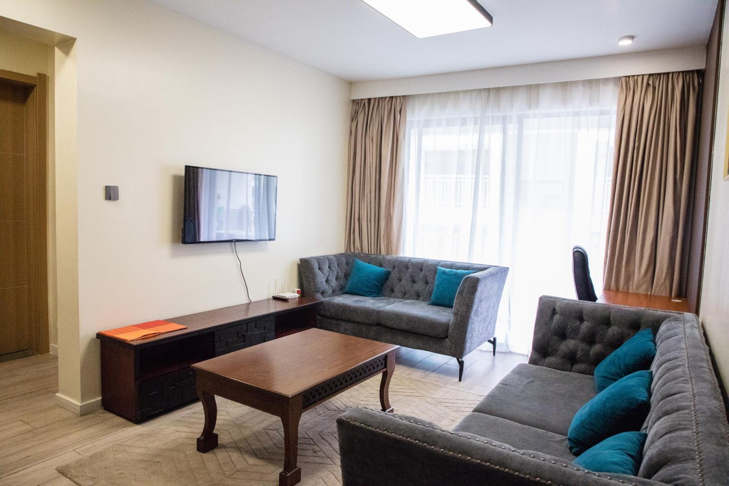 Bela Getaway Homes Elegant One bedroom Apartment view 5