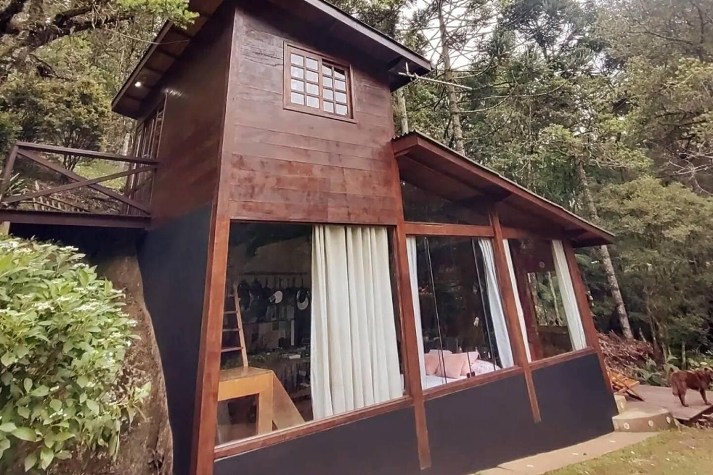 OLoft com banheiras externas