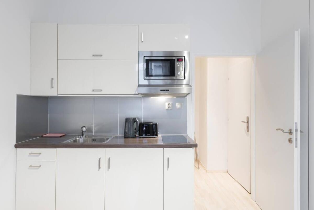 Welcoming Studio in Historic Prague