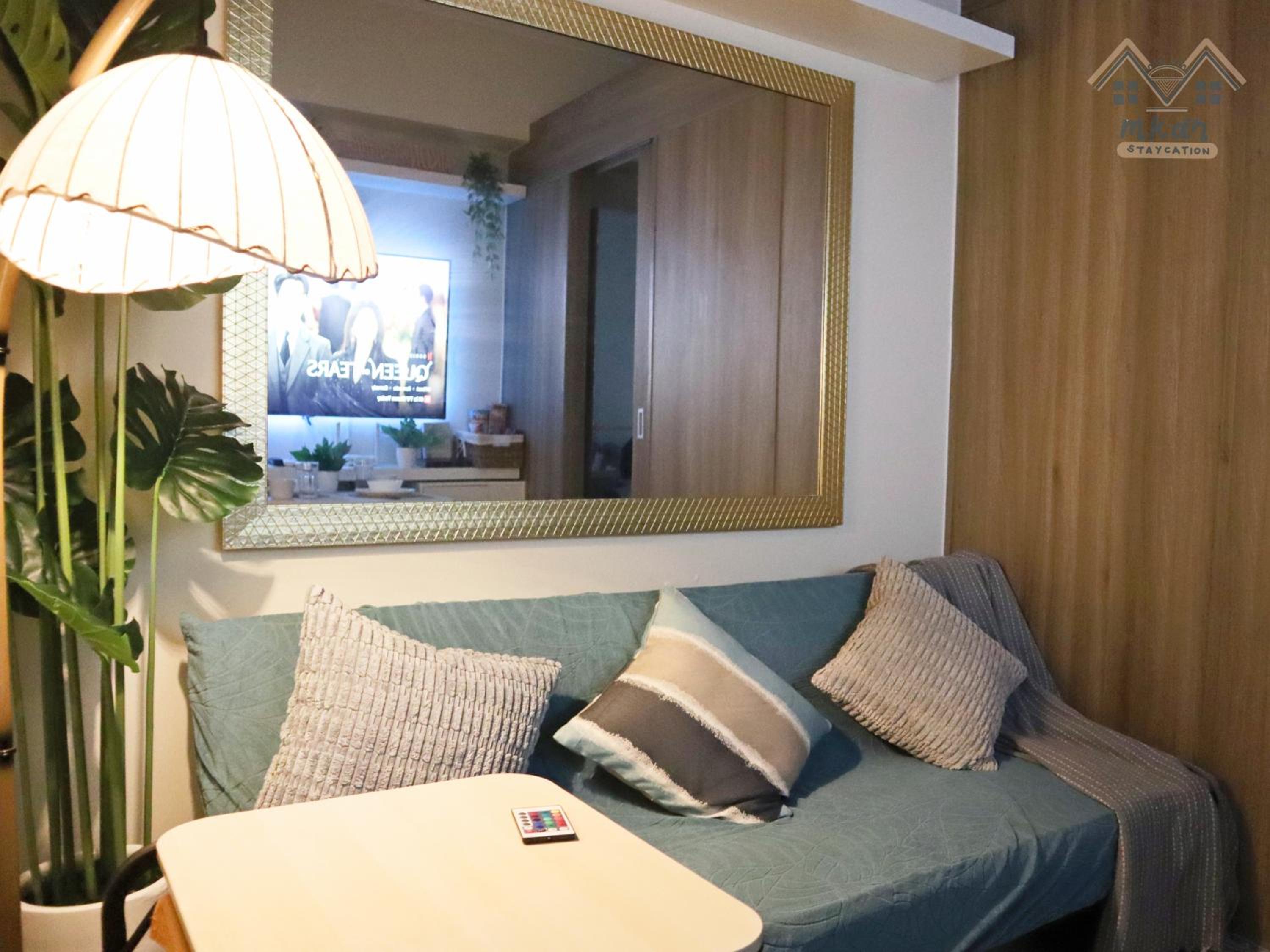 Cozy Vibrant Staycation Netflix Wifi Mandaluyong