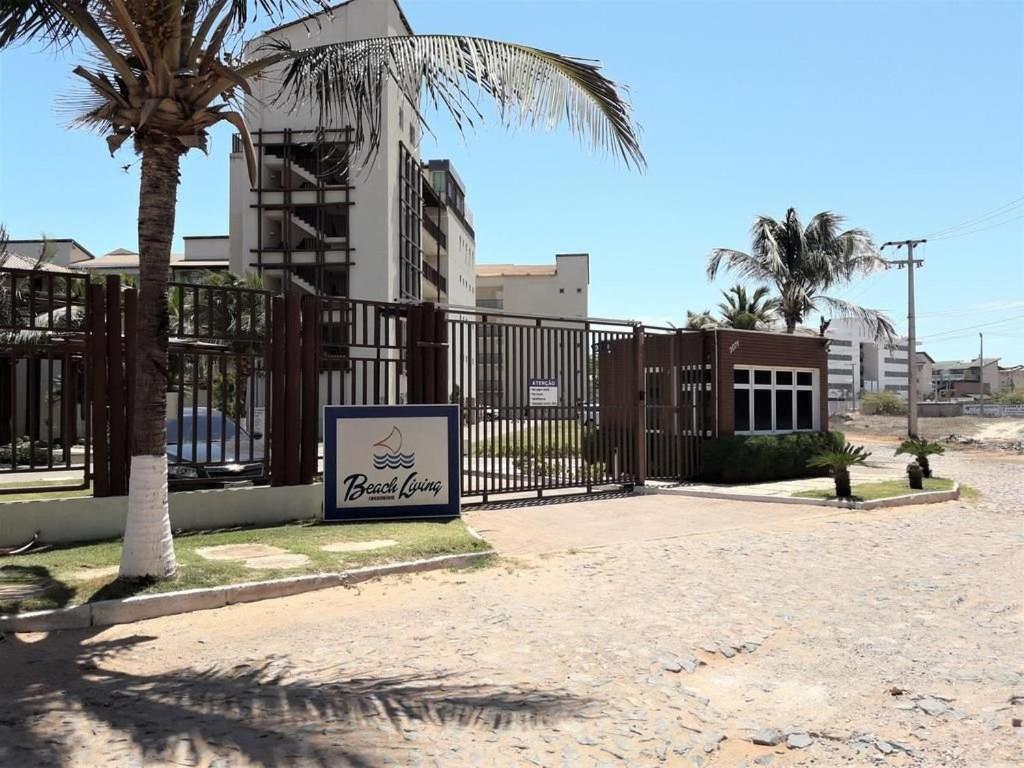 Beautiful apartment, condominium in front of the sea beach Living