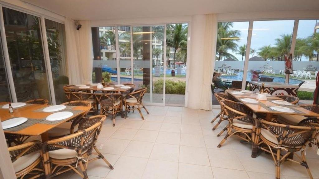 Beautiful apartment, condominium in front of the sea beach Living