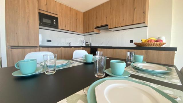 Belle Rive - Super Modern Apartment with Sea View T12