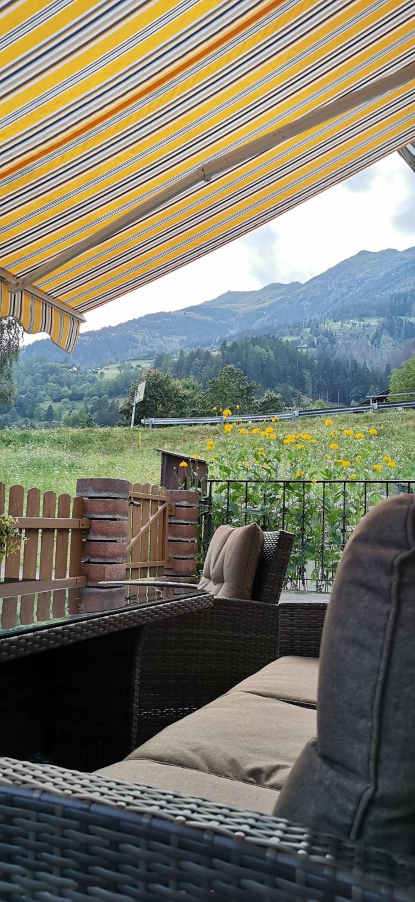 Direkt-am-Fluss-und-im-Moelltal-Ferienwohnung-Die-Moell