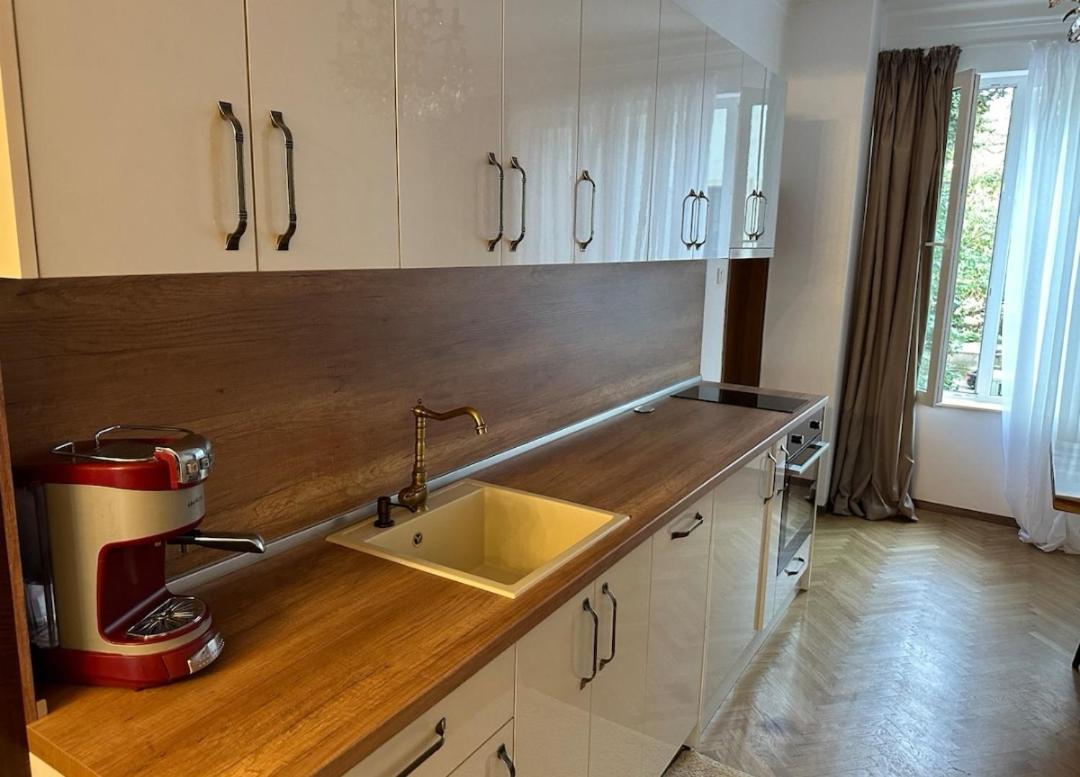 Apartament 86
