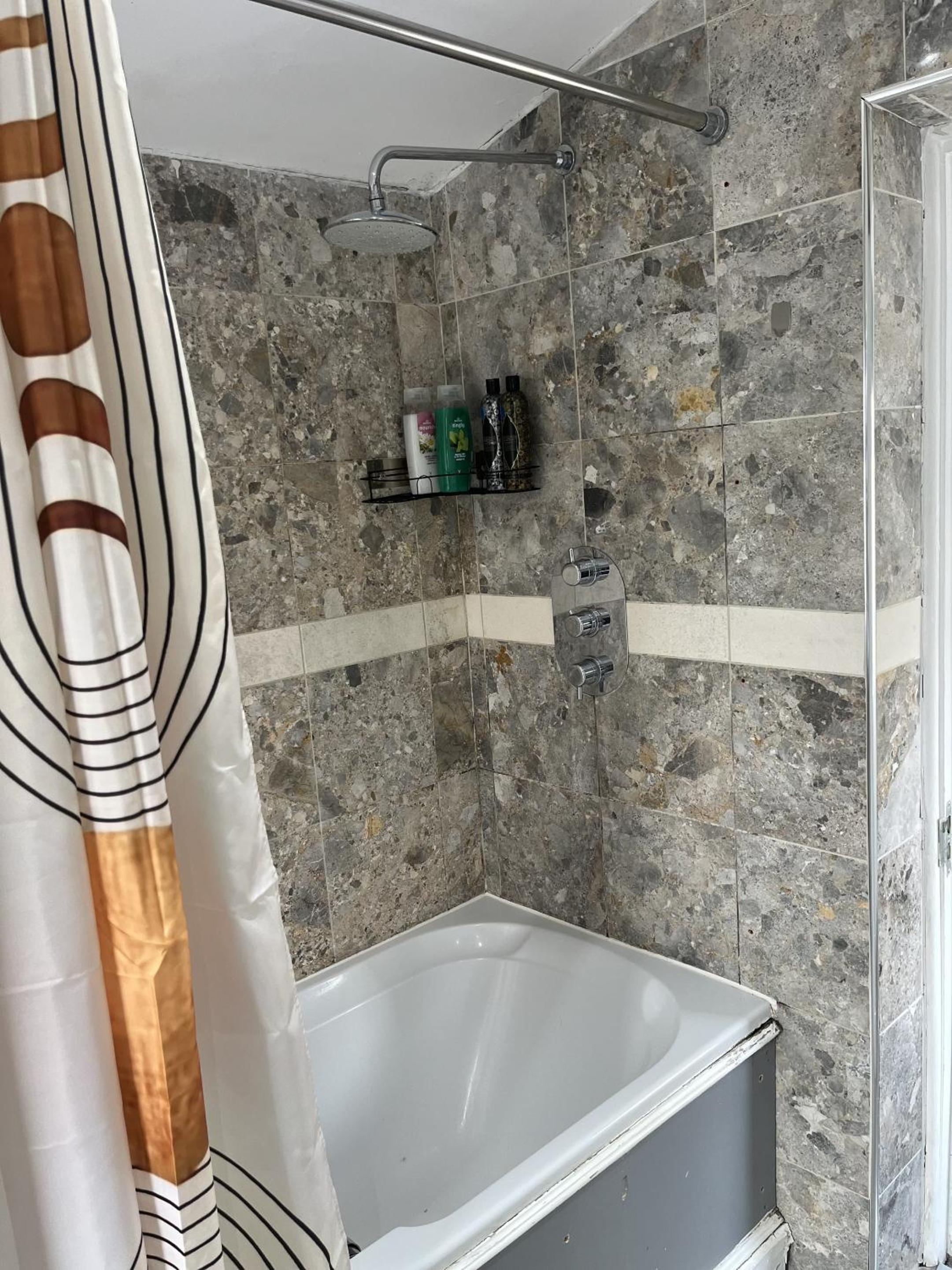 The Spacious Stay Stratford