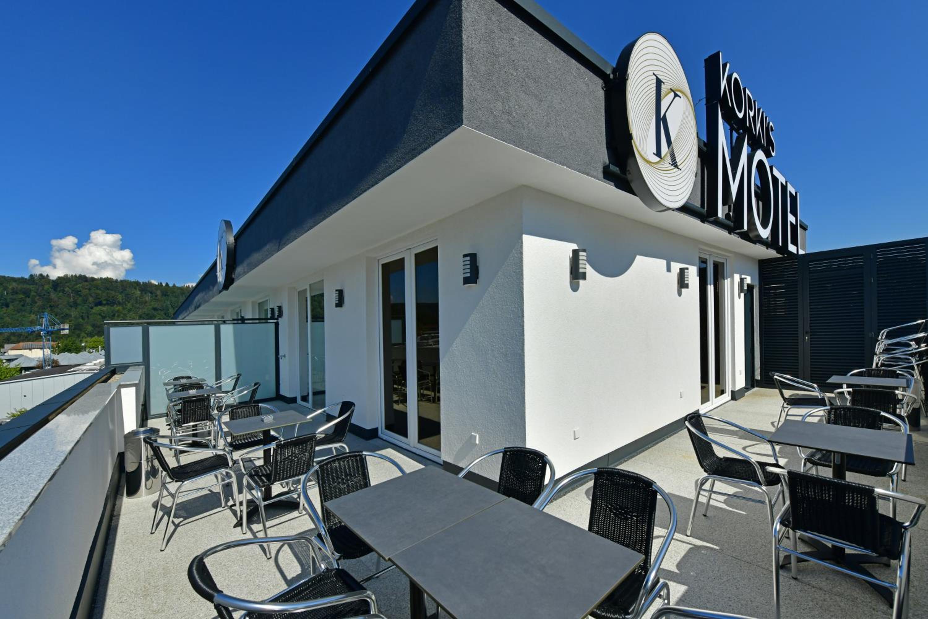 Korki's Motel