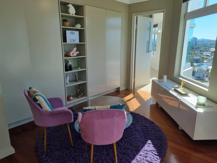 Surfers Paradise Penthouse & Rooftop with city views