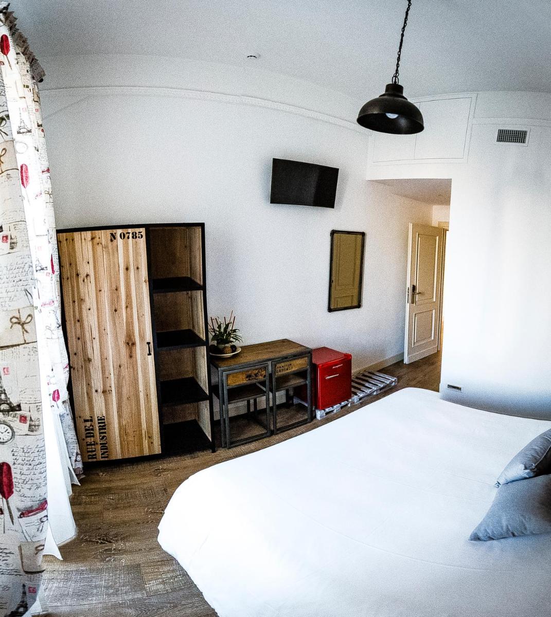 Adelina Guesthouse