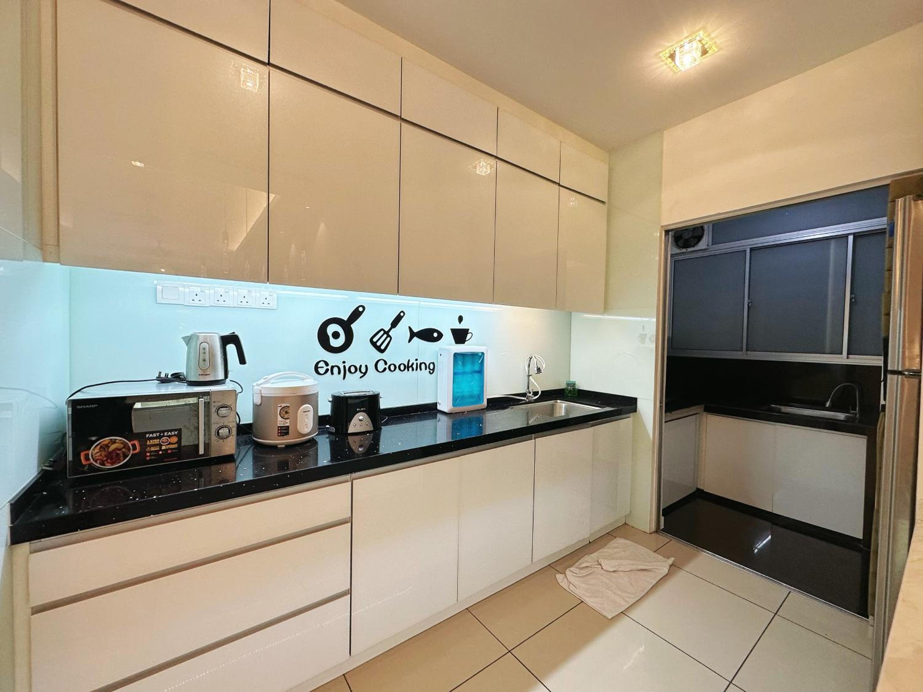 Bukit Jalil 9 pax, OUG, Old Klang Road, Midvalley, Pavilion 2, Puchong, Kuala Lumpur
