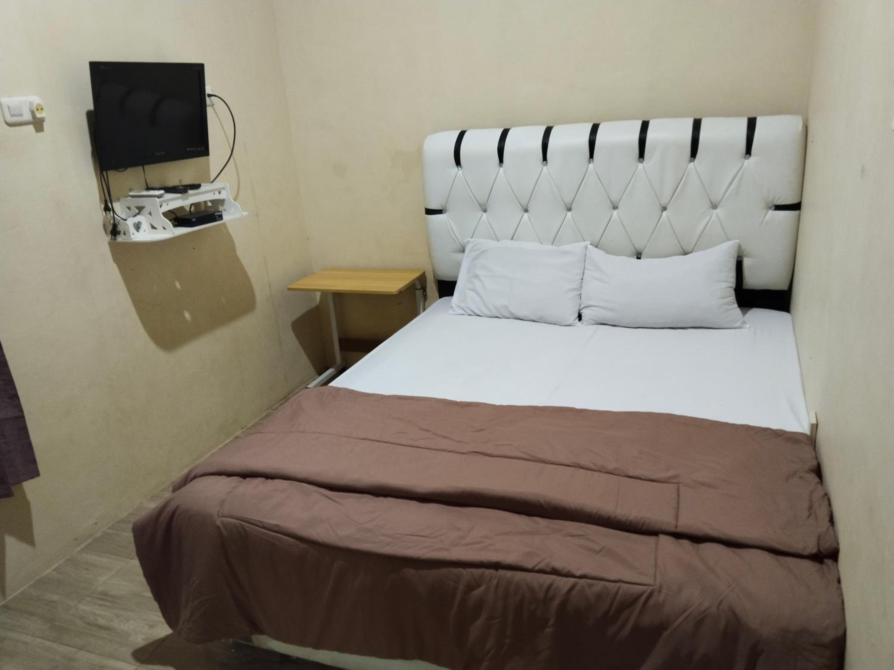 Ayna Guest House Syar'i Indramayu view 3