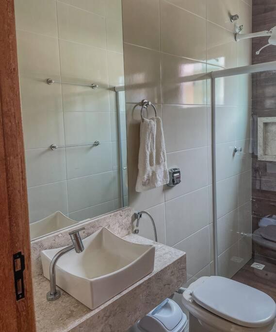 Casa no Valtellina com Área Gourmet e Piscina