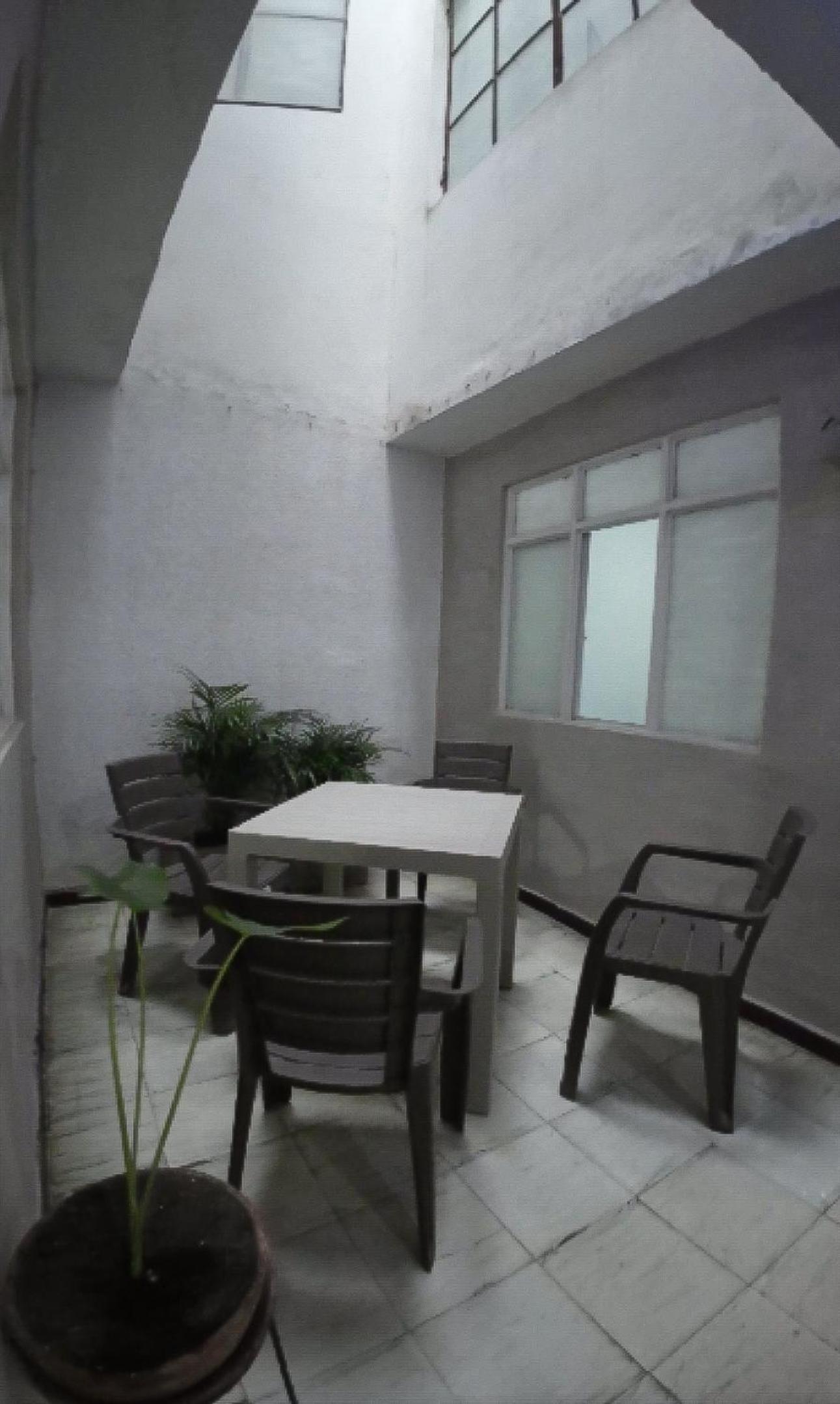 Bau Travel HOSTAL