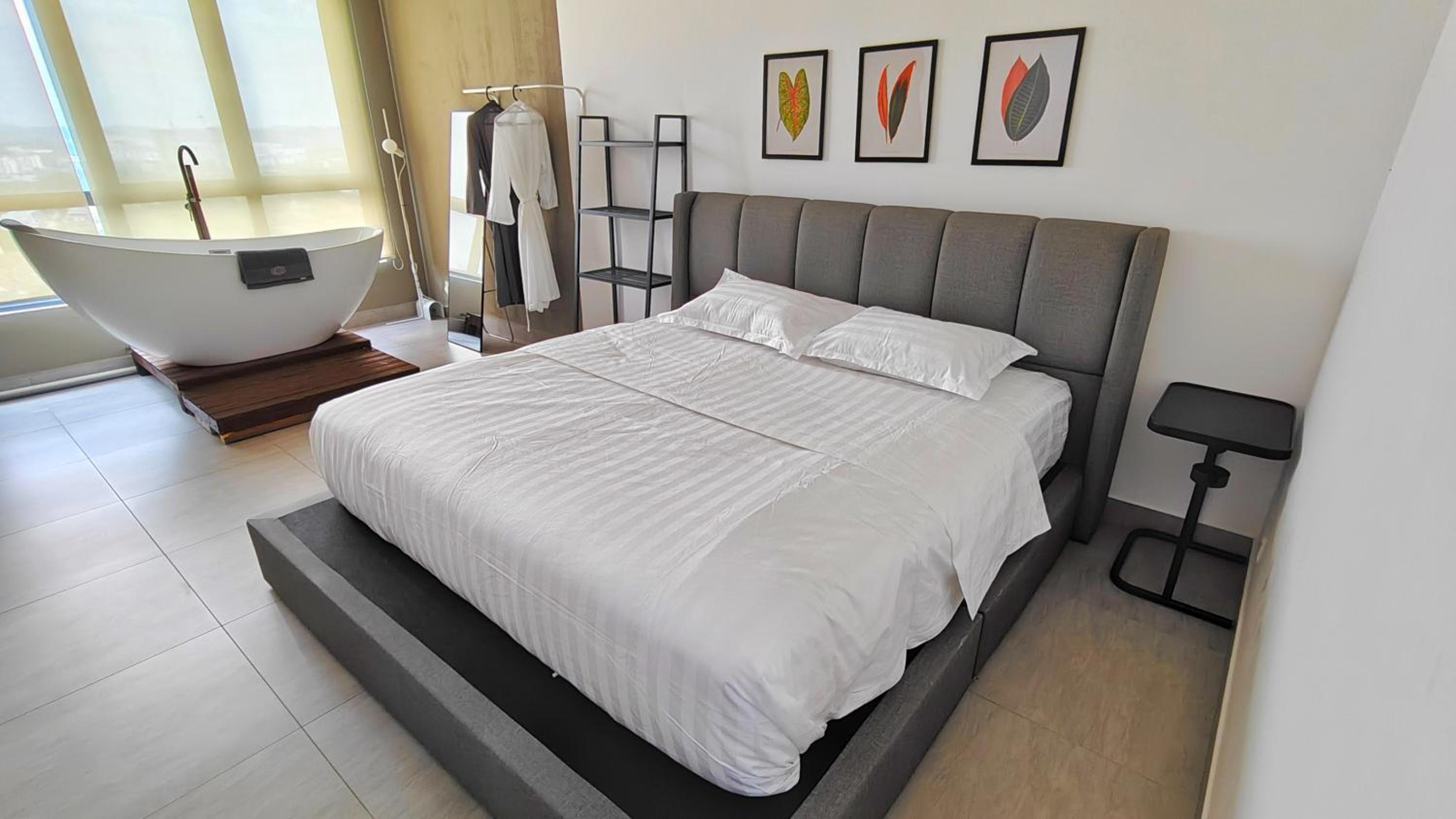 Allbes Sunsuria Forum Soho Suite Room view 4