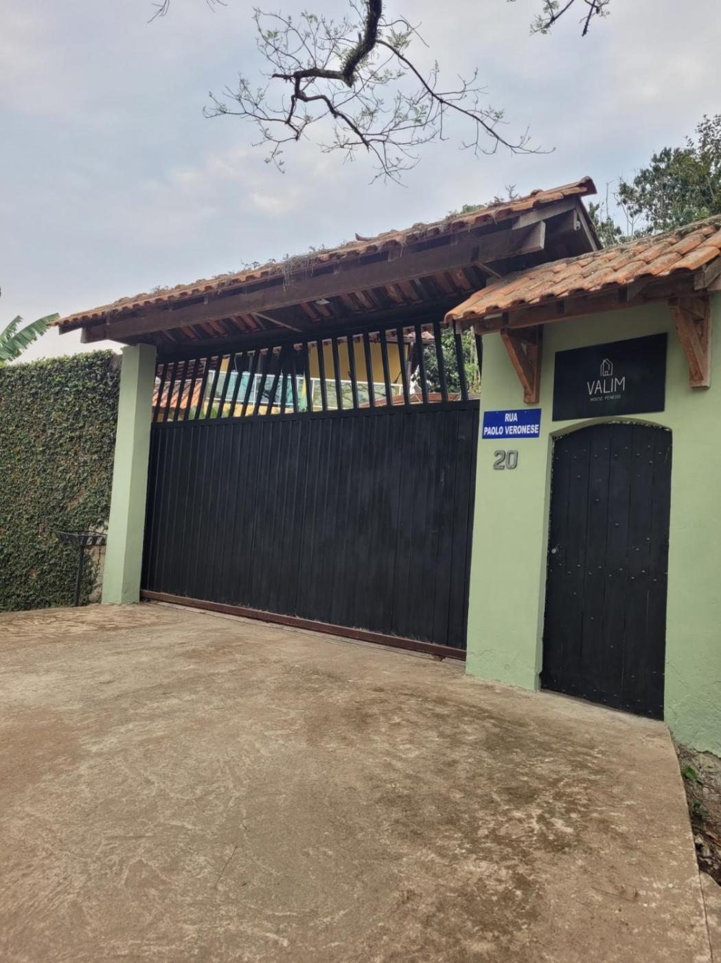 Valim House Penedo