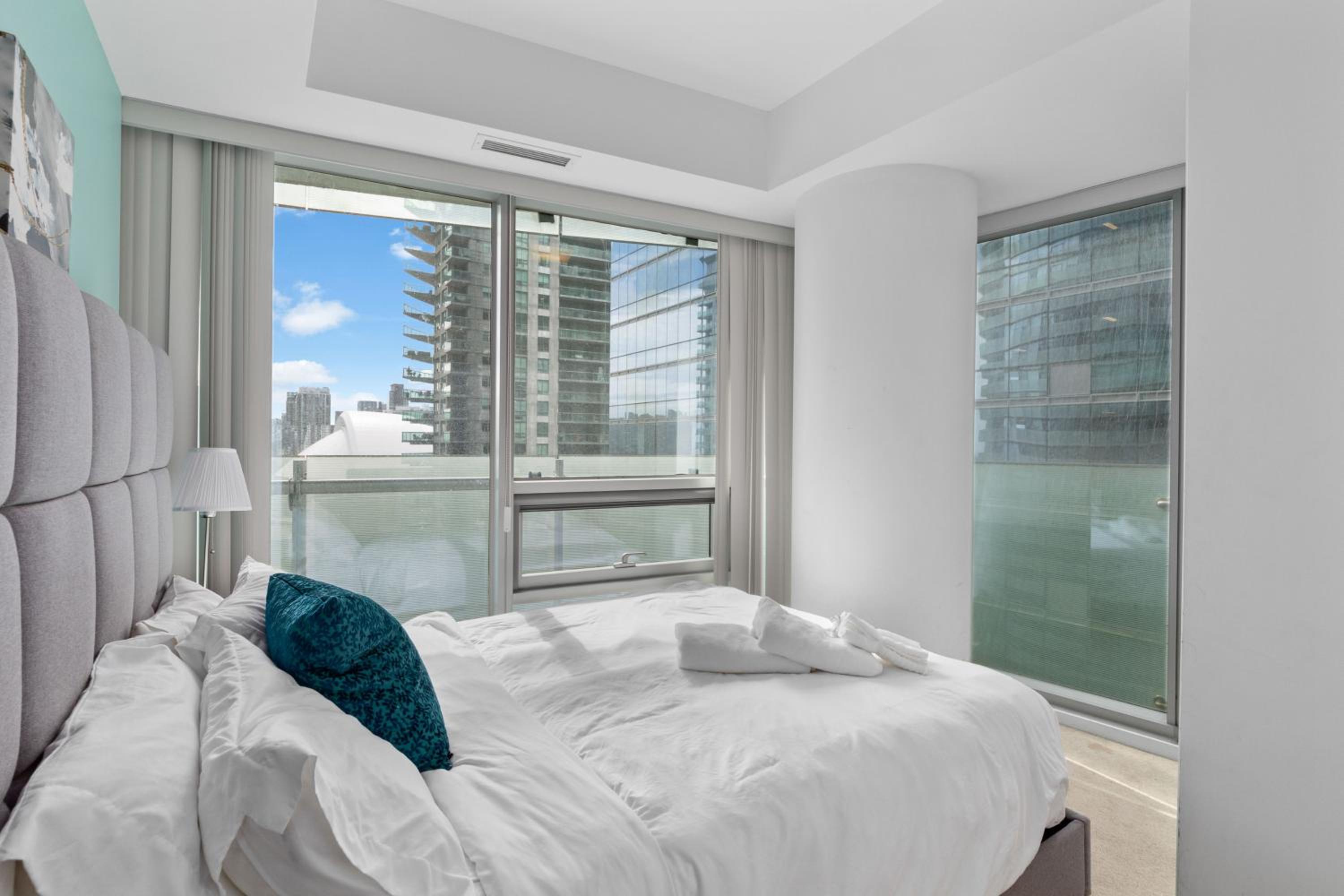 York Suites 6