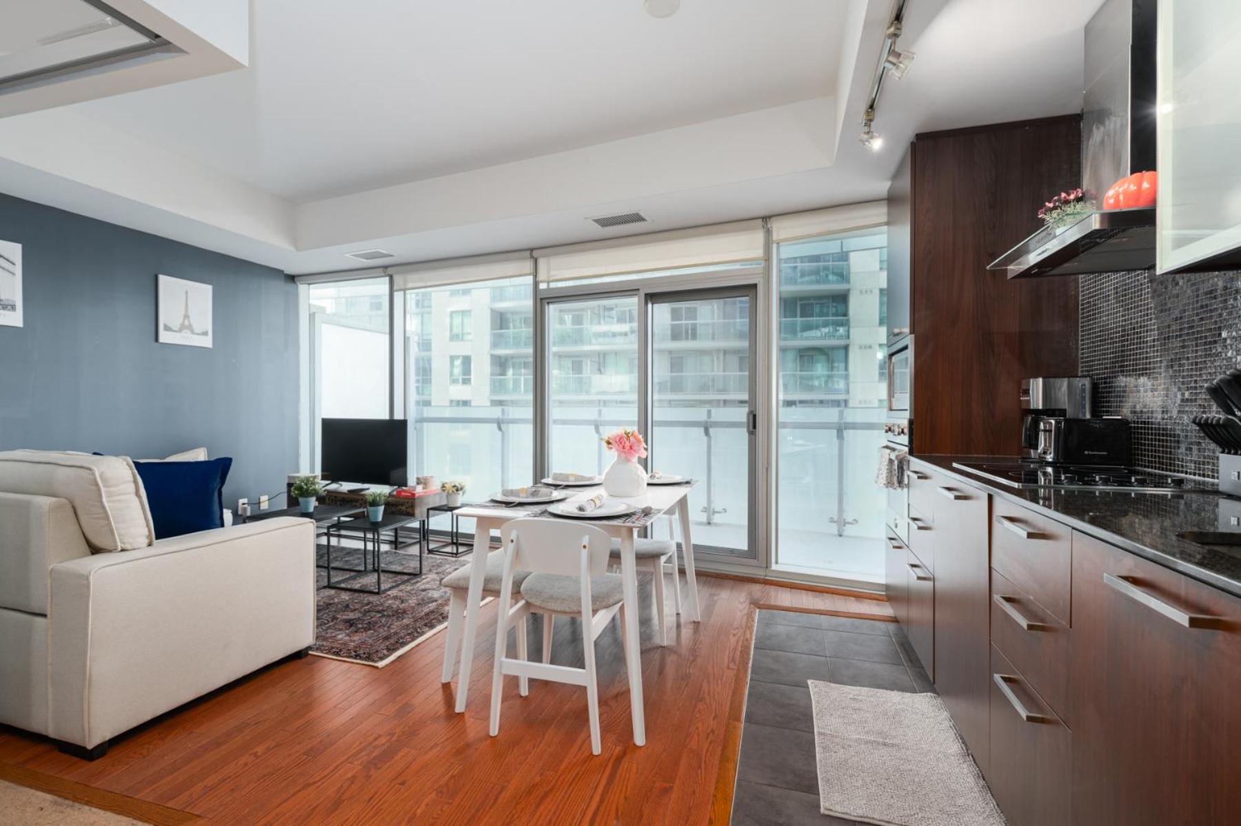 York Suites 6