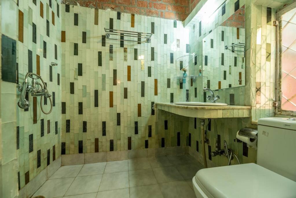 Photo 12