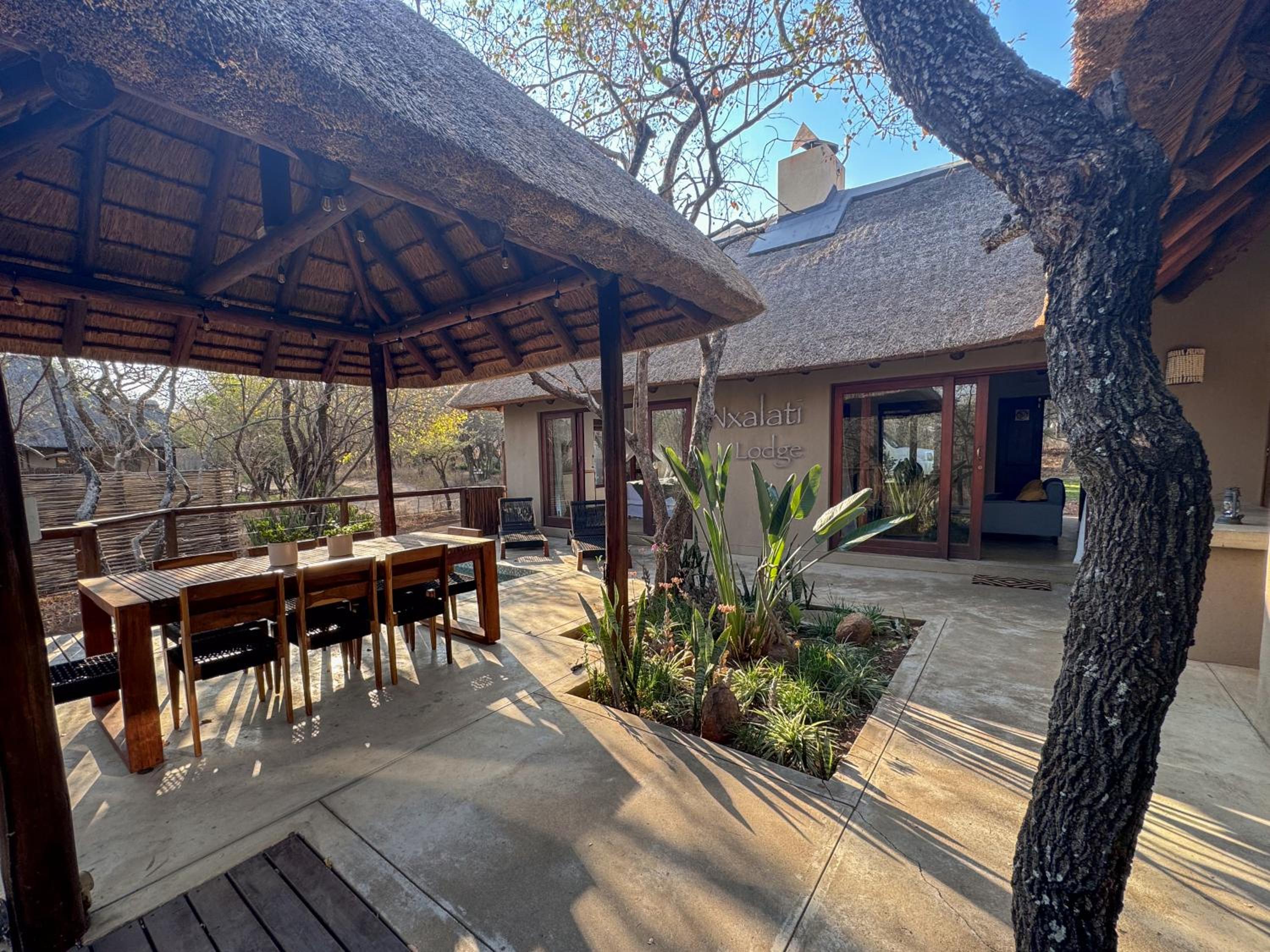 Raptors Lodge - NXALATI