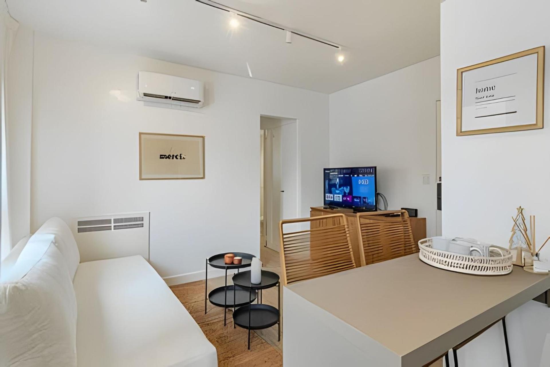 Gran Apt. Cerca de Av. Libertador y Alto Palermo
