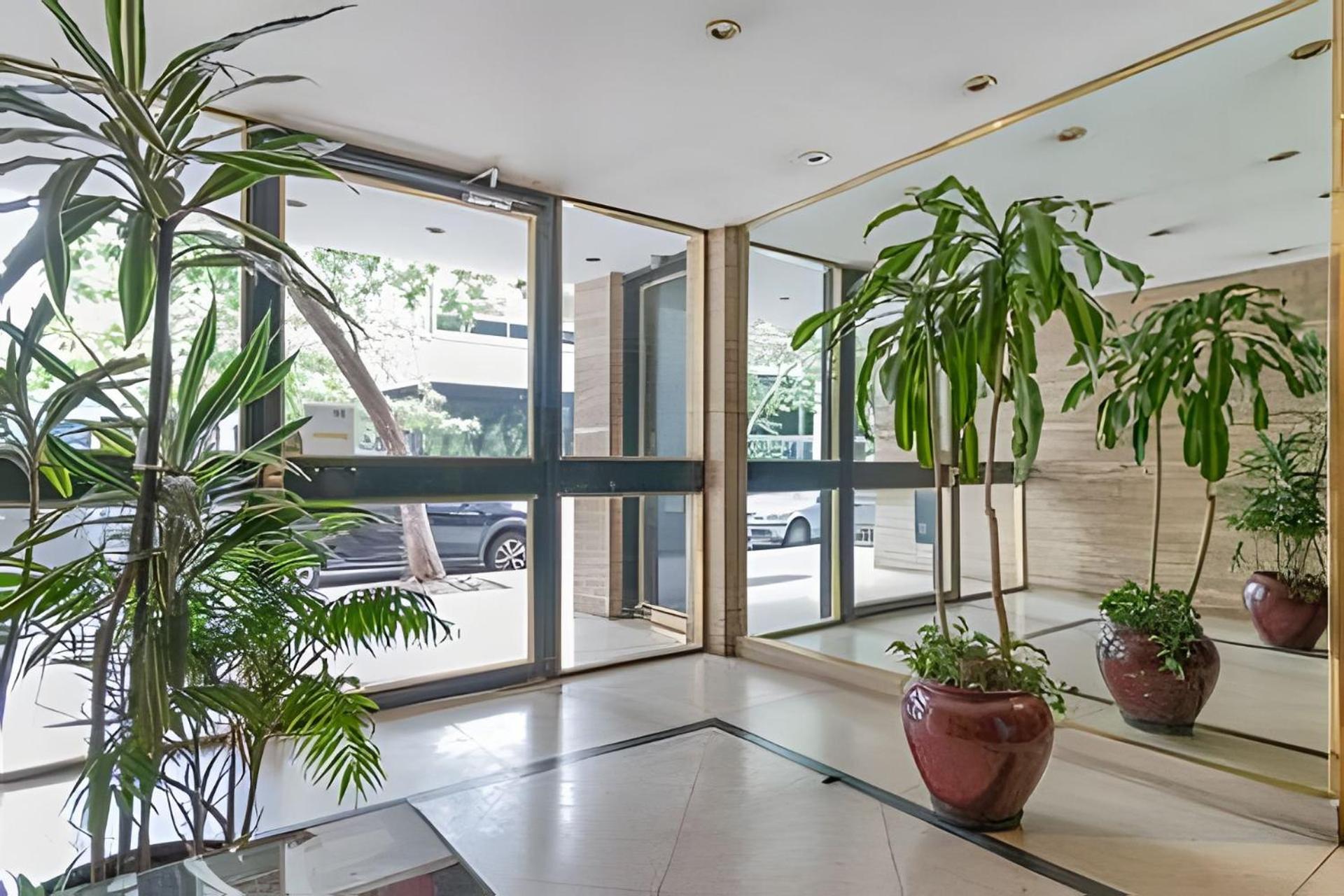 Gran Apt. Cerca de Av. Libertador y Alto Palermo