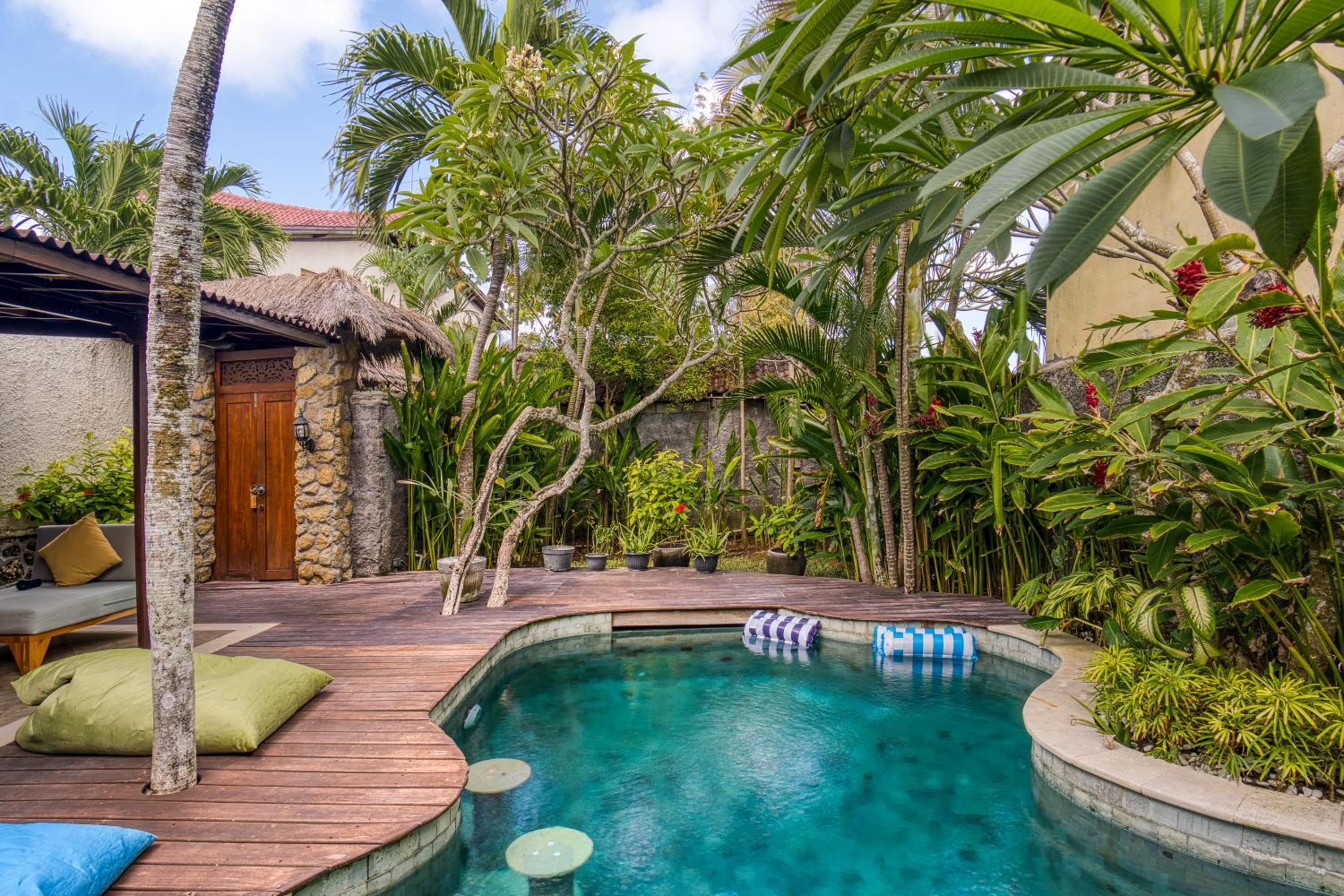 Breezy Point Villas