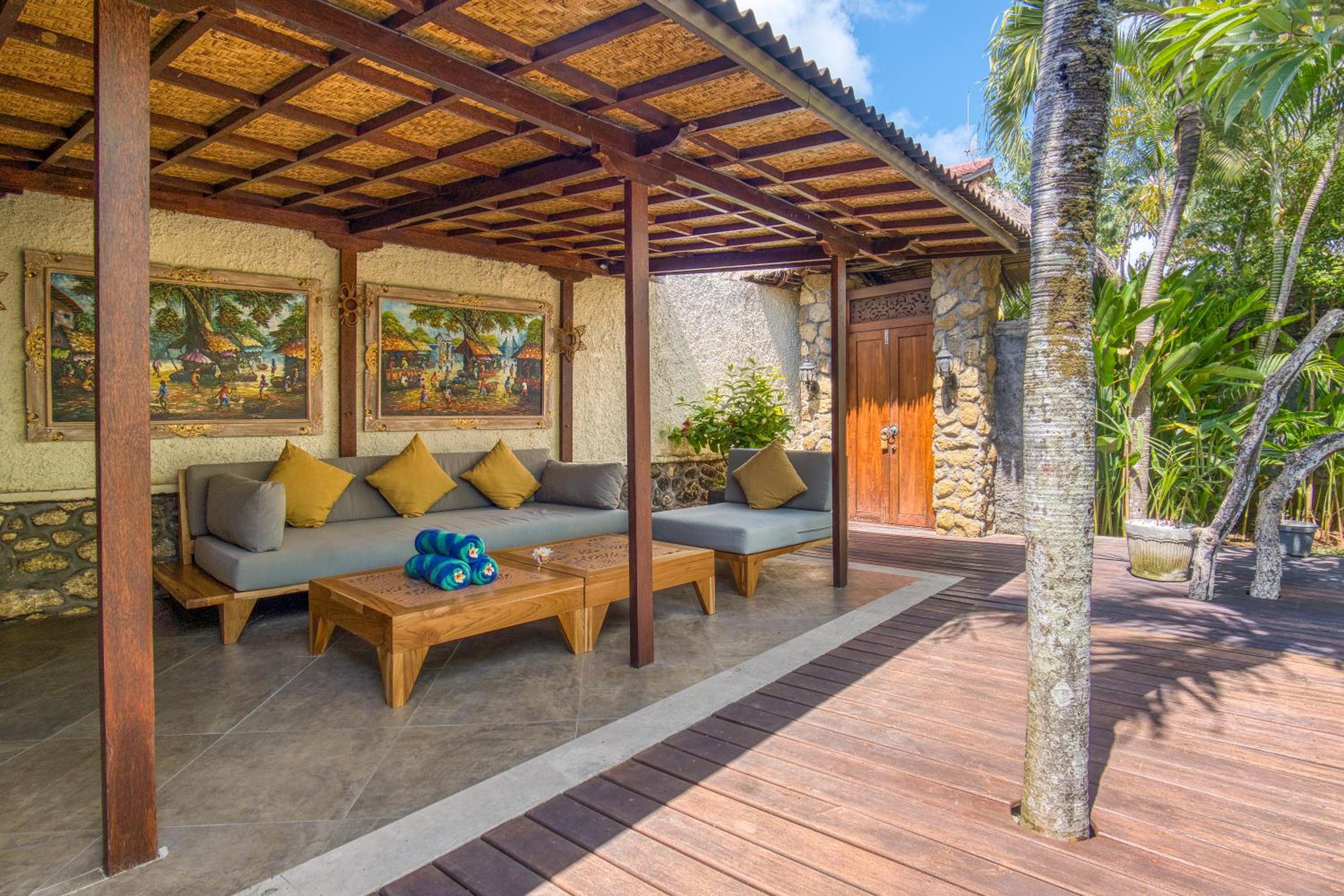 Breezy Point Villas