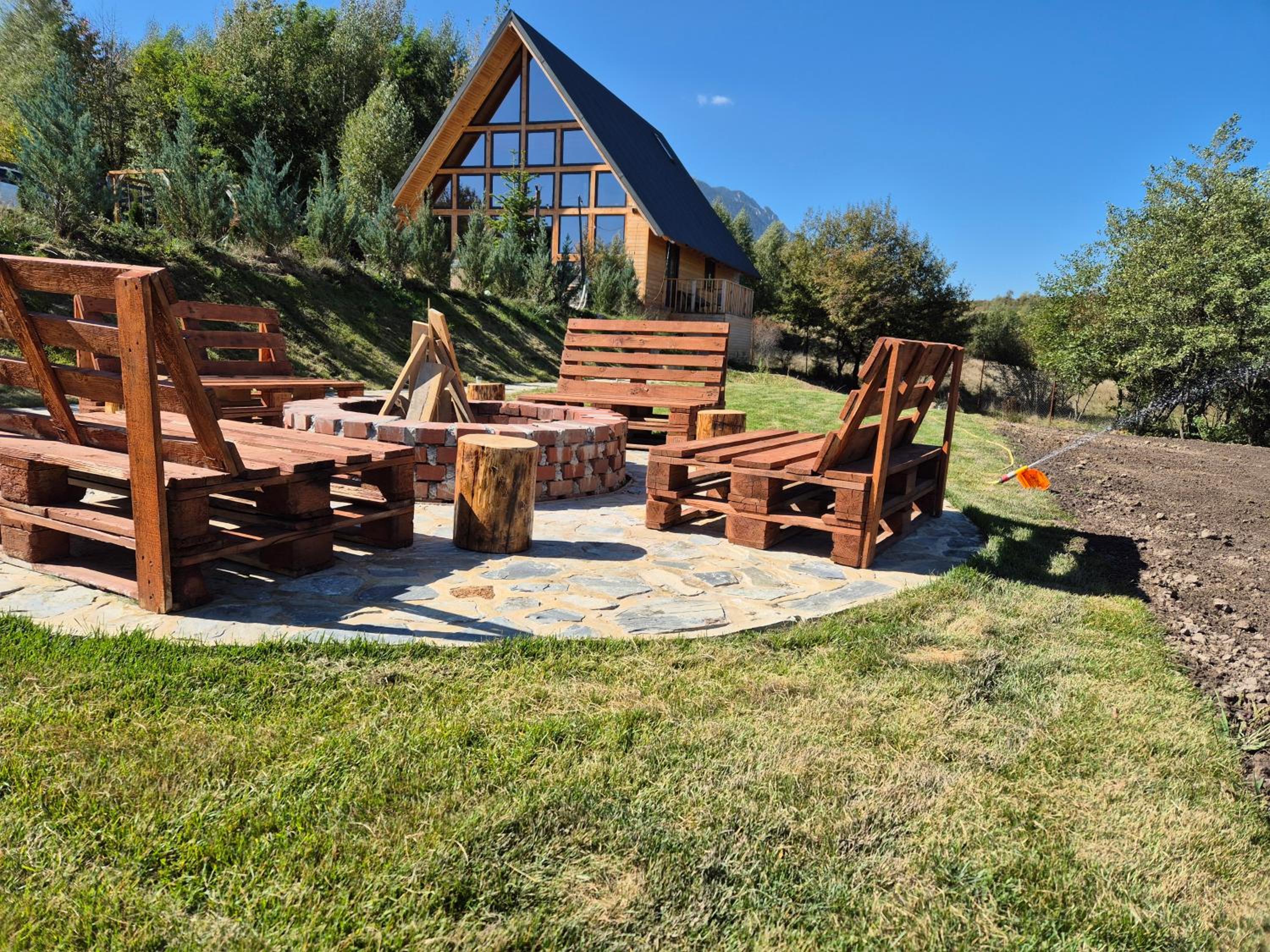 Cabana Timbernest & Hot Tubs