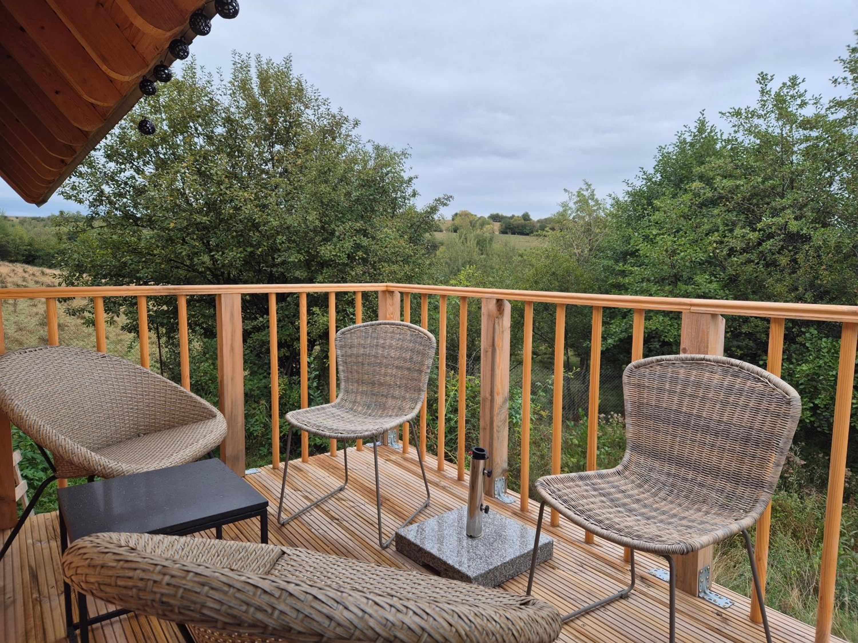 Cabana Timbernest & Hot Tubs