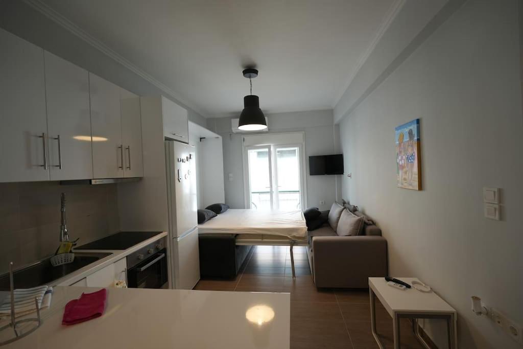 Small and Cozyyy , 2 Beds view 4