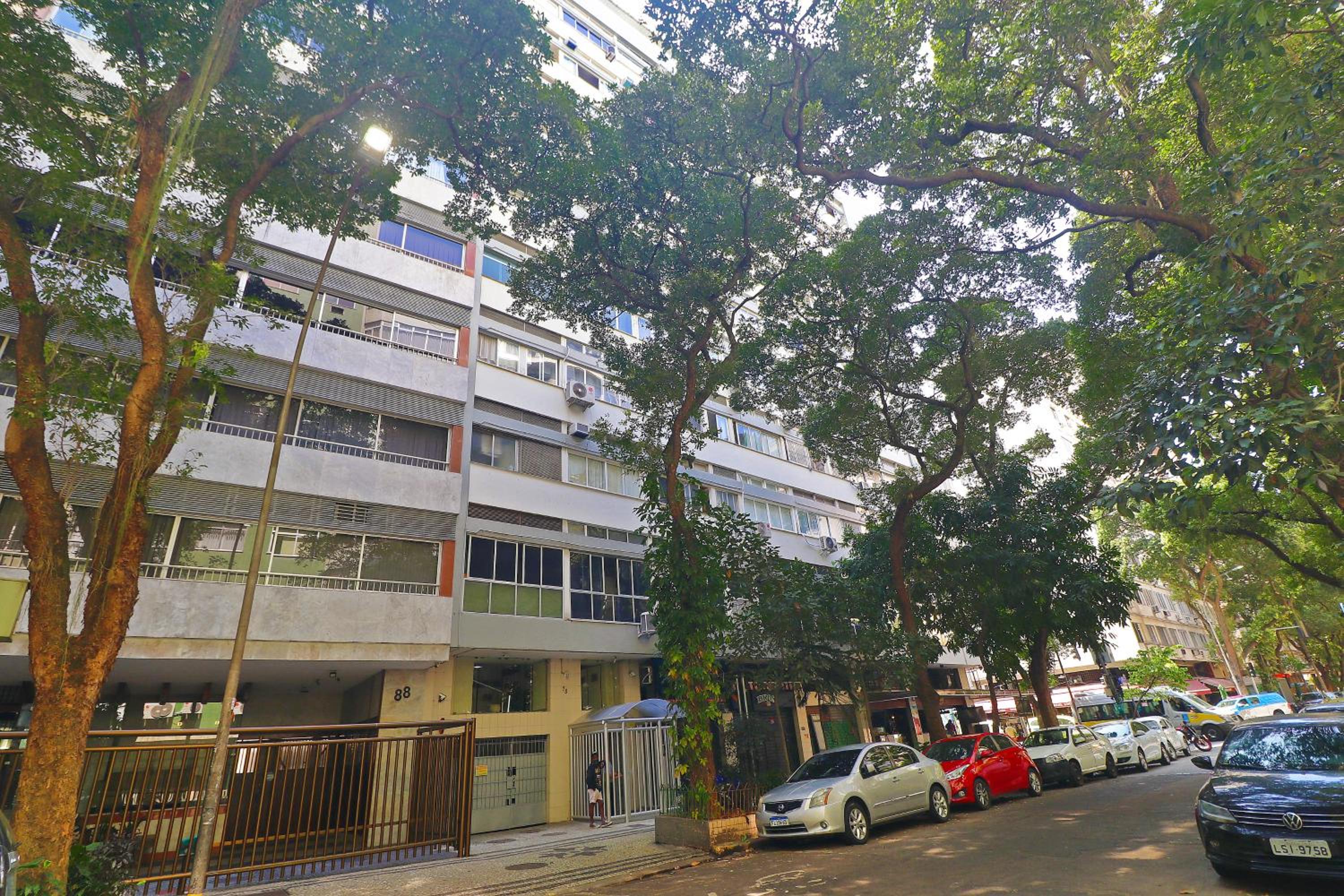 Studio moderno a poucos passos da praia em Copacabana