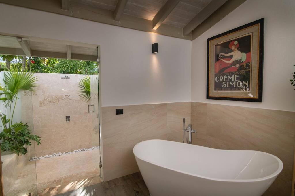 Villa Laguna, Lush Oasis In Casa De Campo view 3