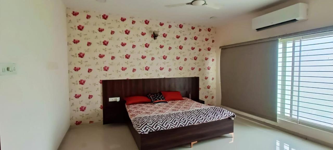 Gulmohar Villa