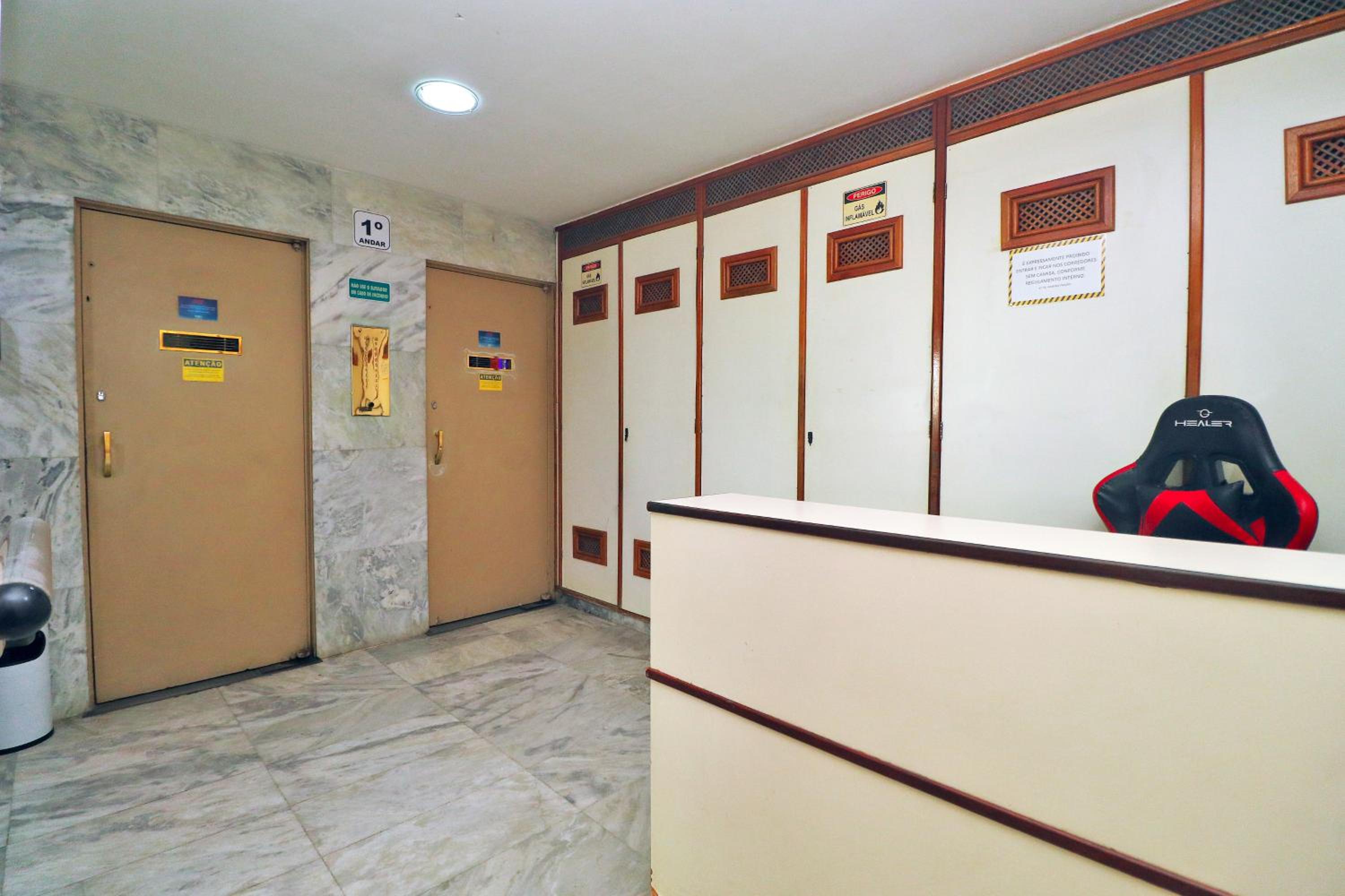 Studio moderno a poucos passos da praia em Copacabana