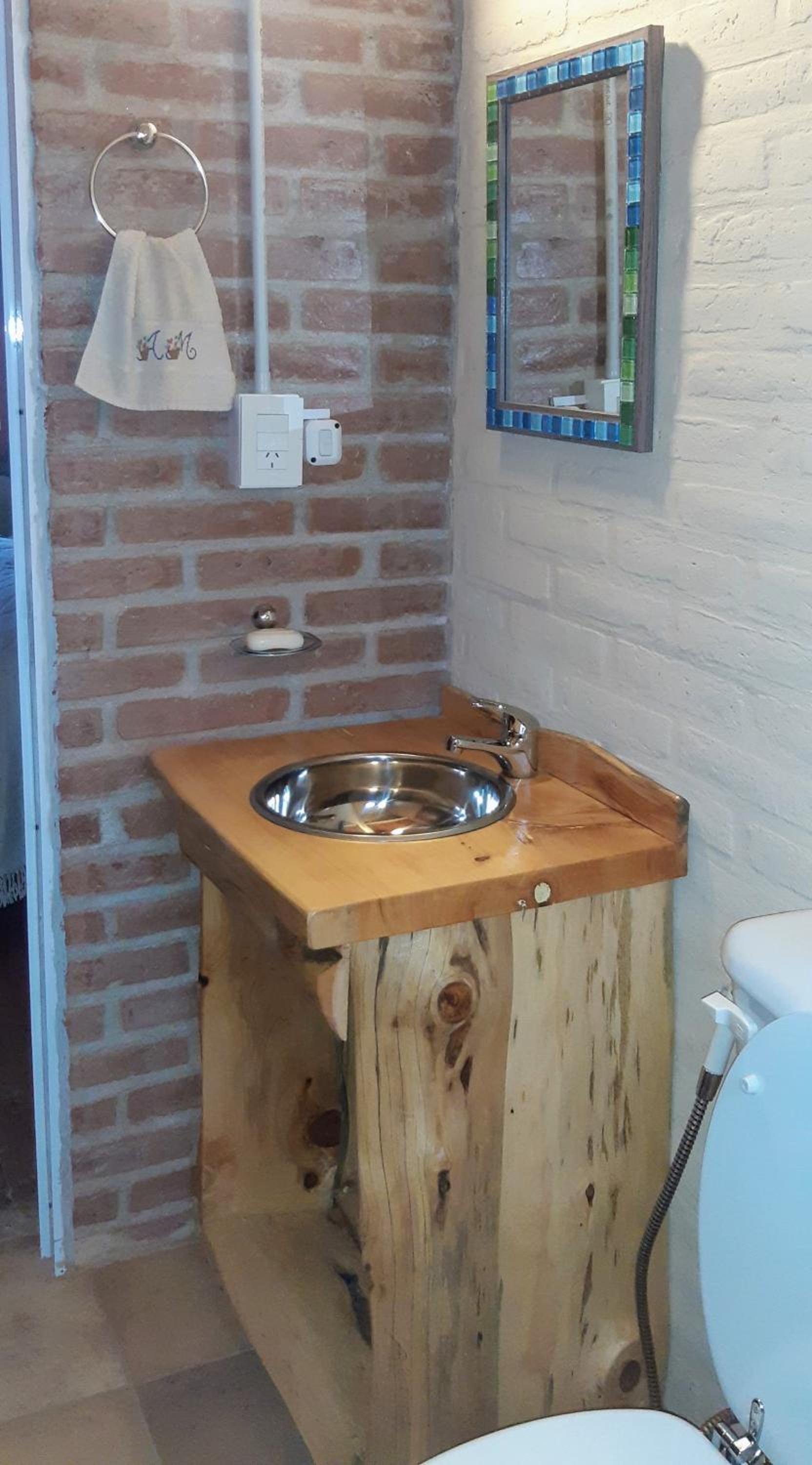 Piedramadre hermosa cabaña a metros del río hasta 4 huéspedes
