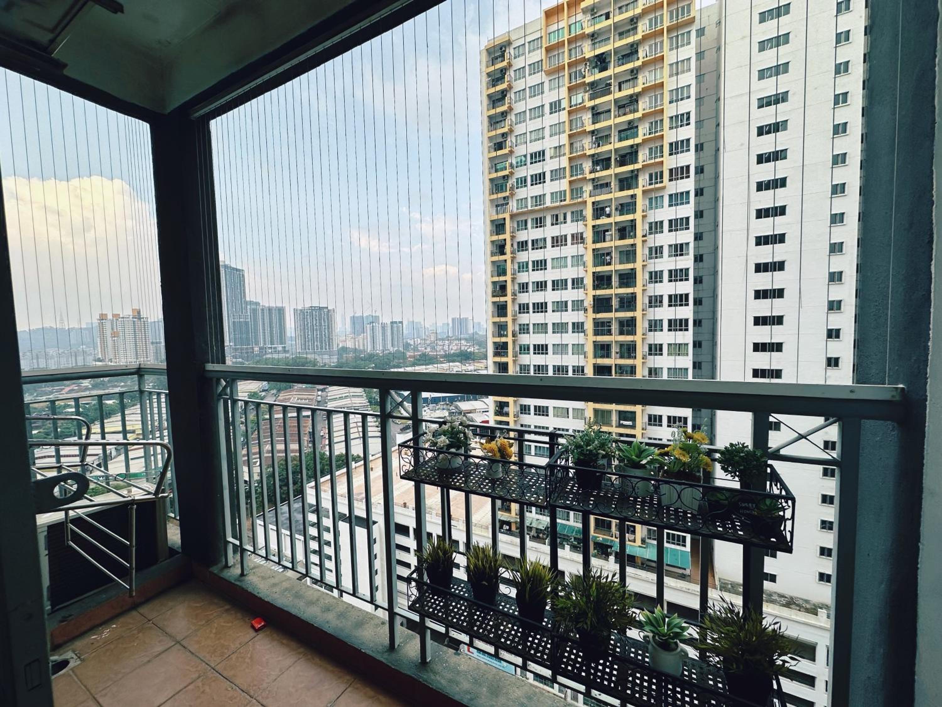 Bukit Jalil 9 pax, OUG, Old Klang Road, Midvalley, Pavilion 2, Puchong, Kuala Lumpur