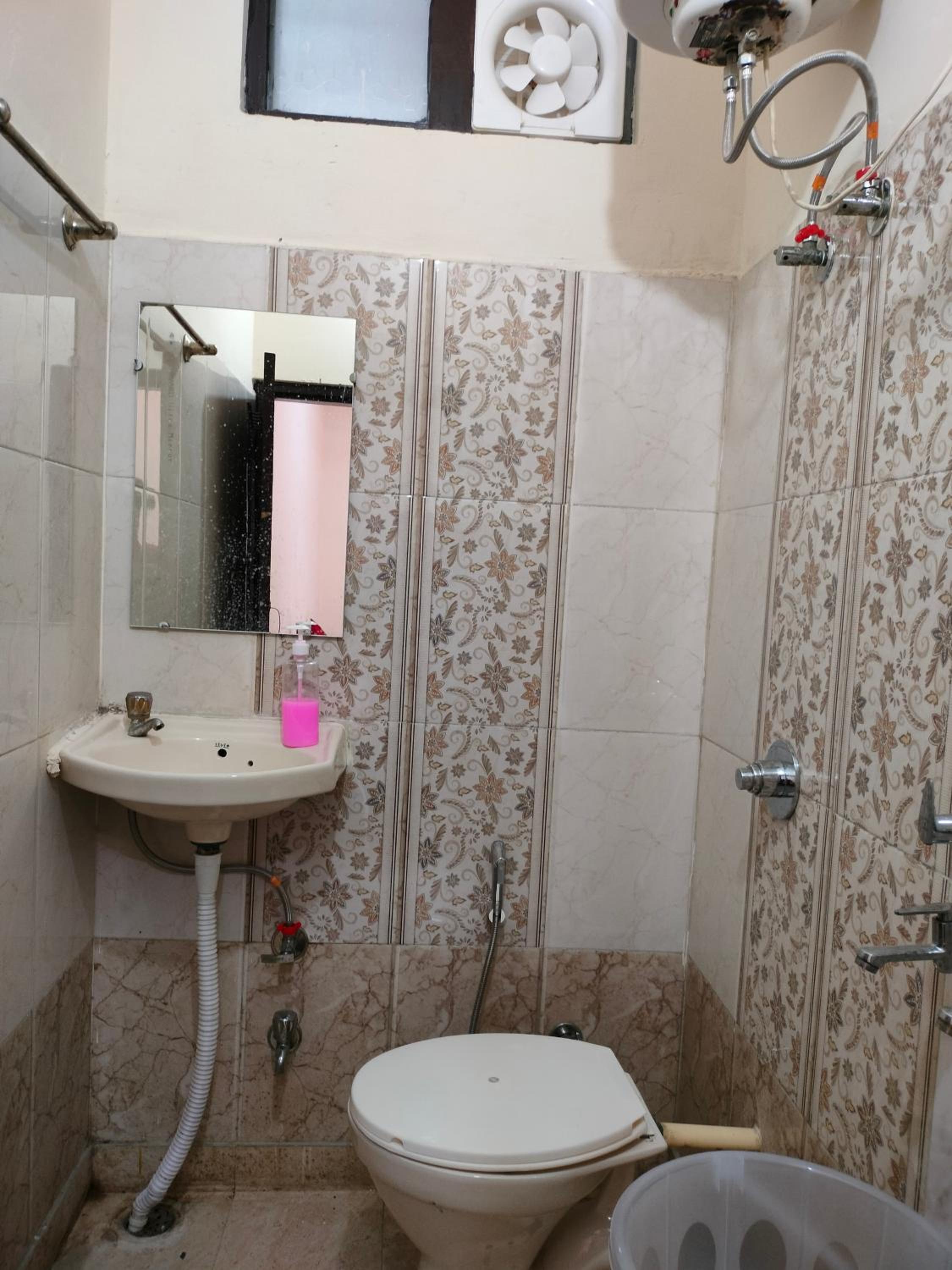 Comfort Inn Hotel,New Delhi Mayur Vihar Noida