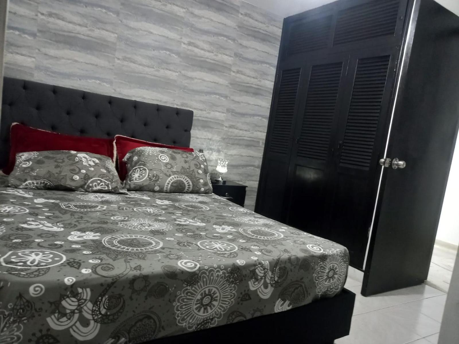 apartamento 3 habitaciones cerca al parque del poblado